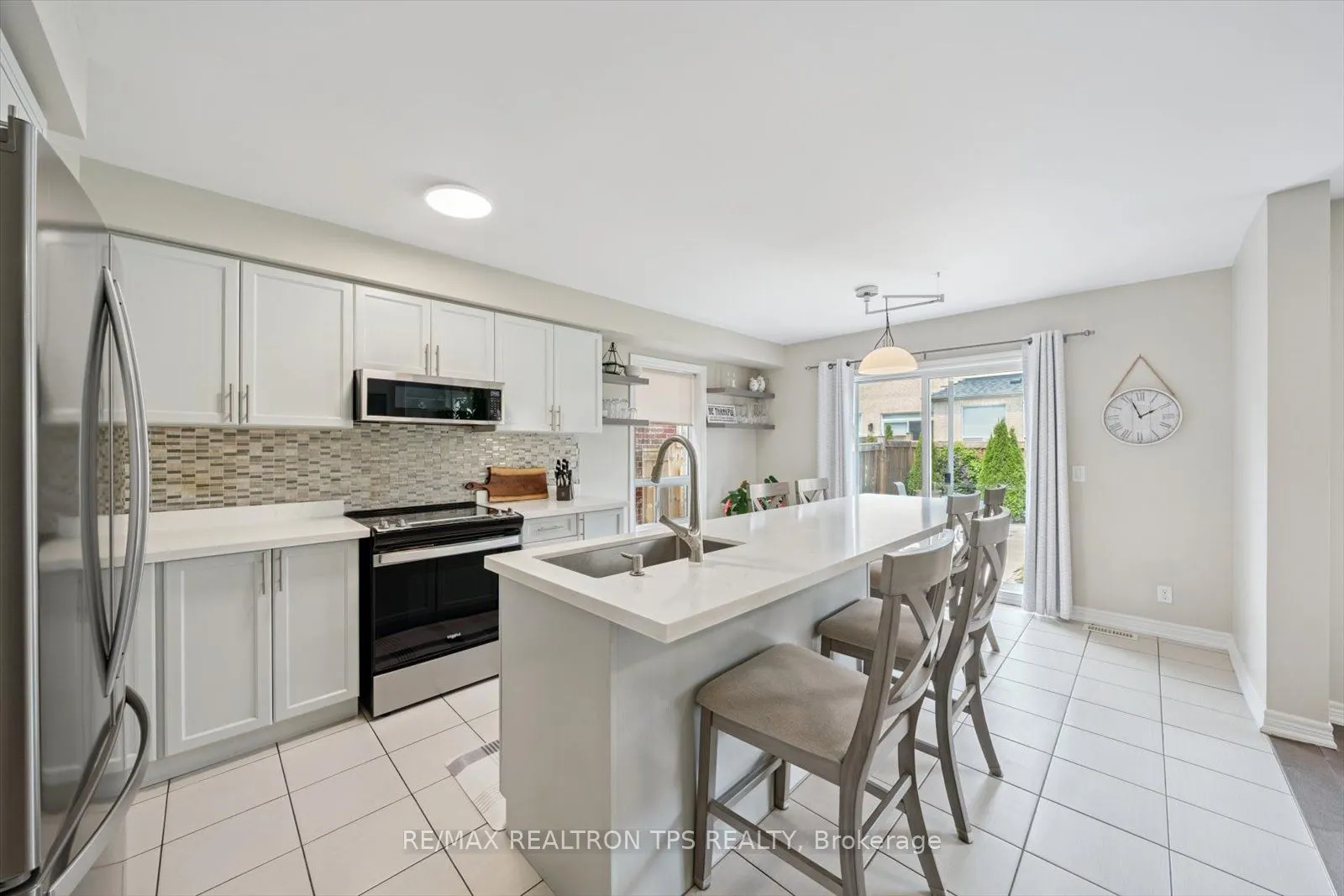 205 Blackwell Crescent