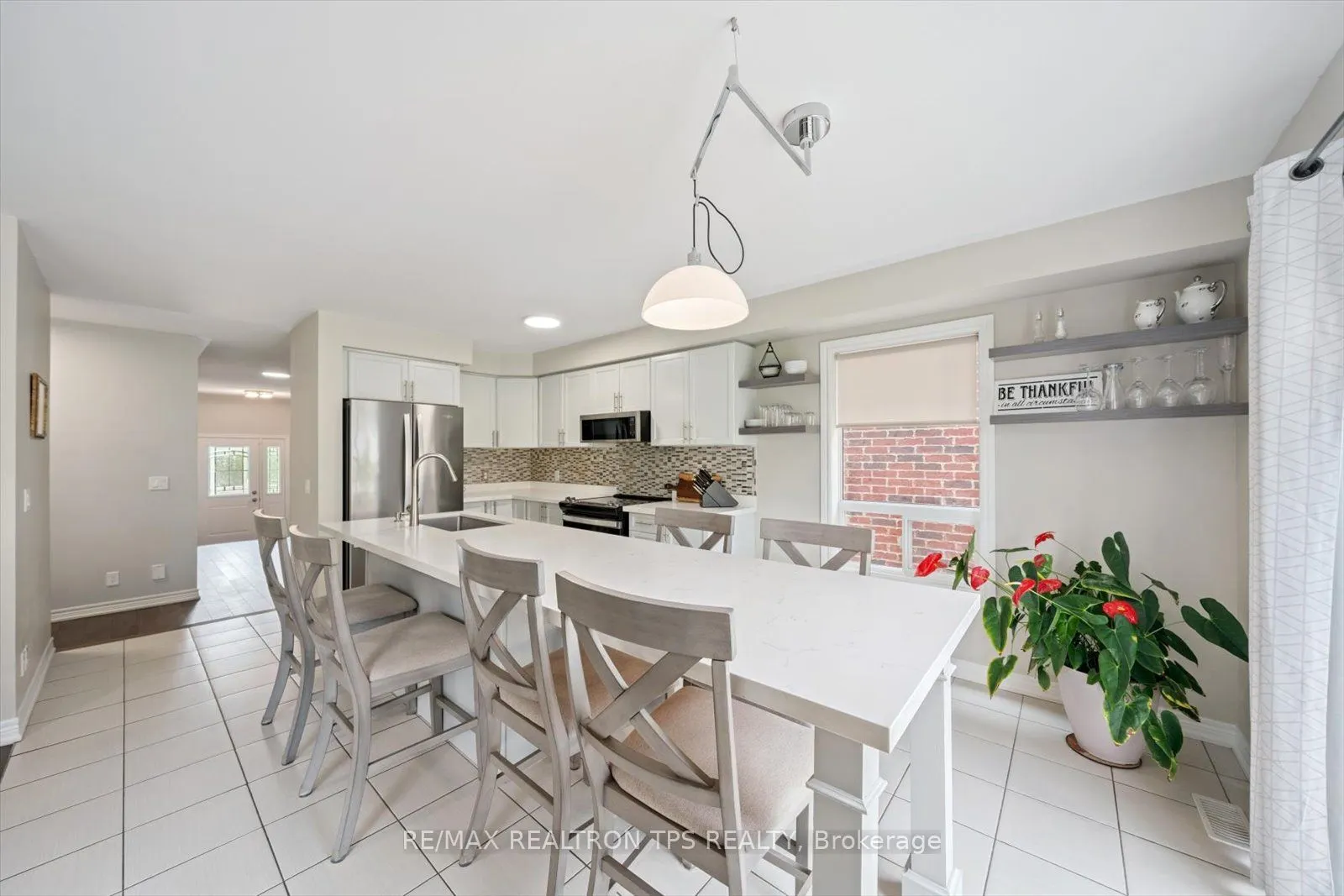 205 Blackwell Crescent