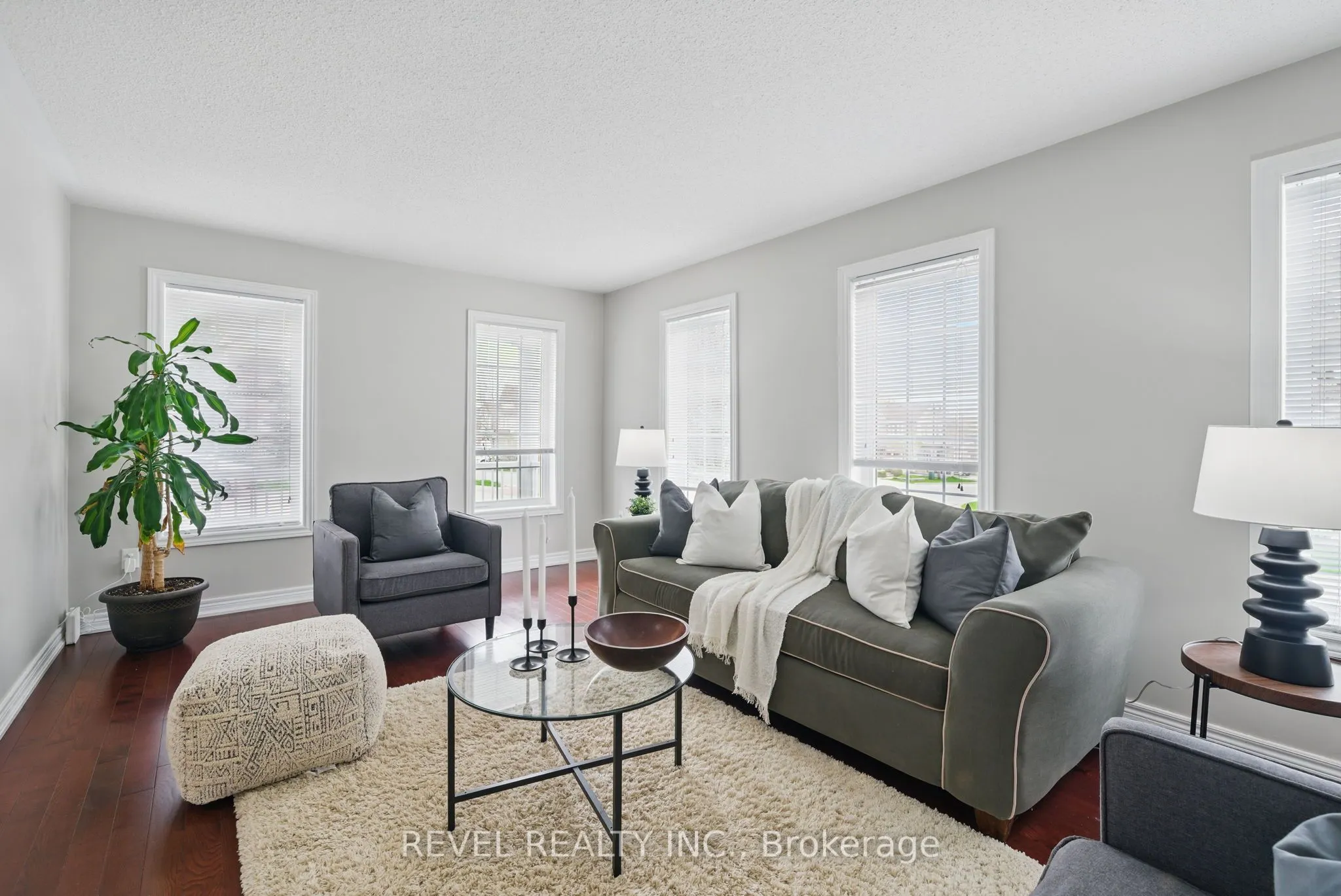 100 Ashbury Boulevard