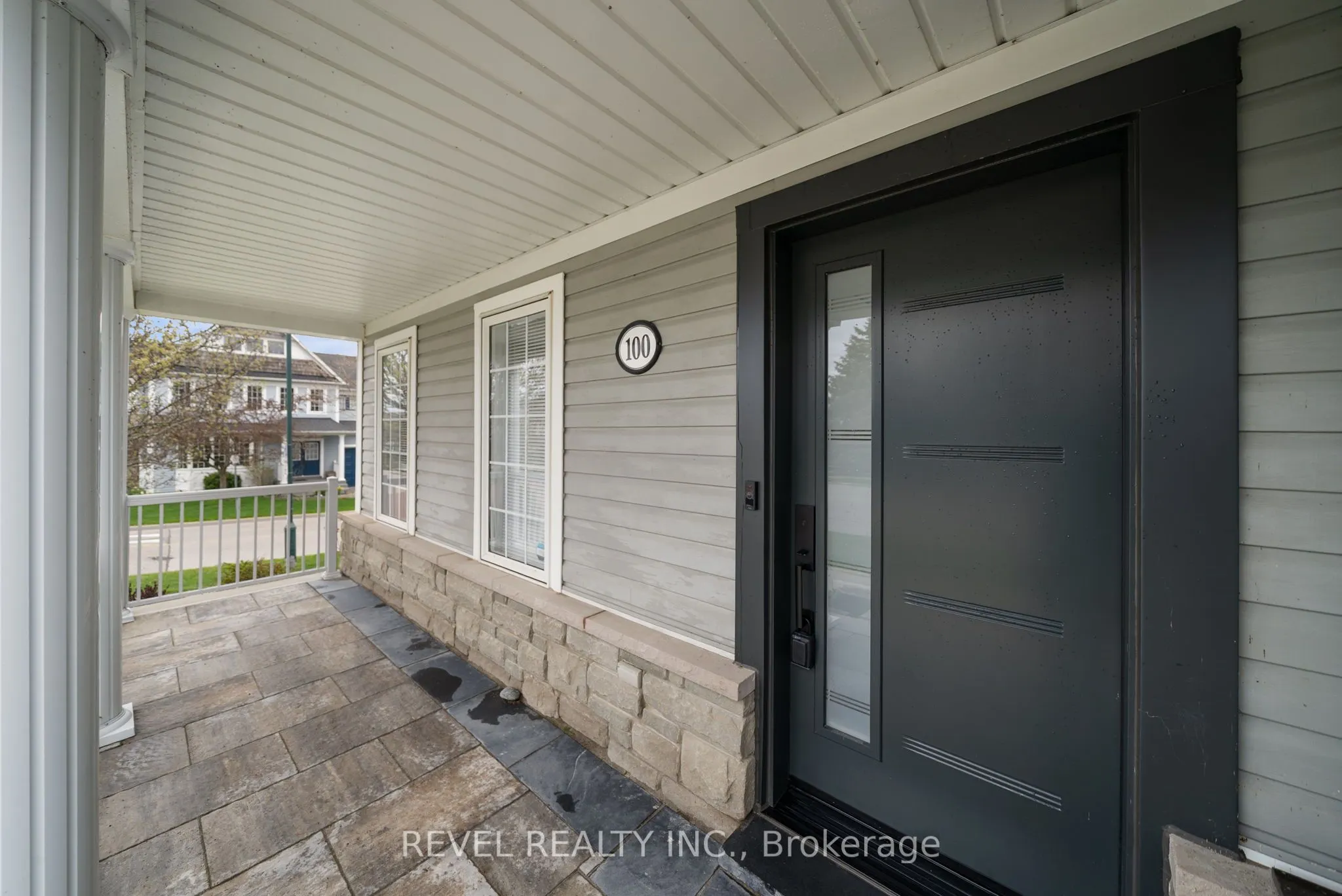 100 Ashbury Boulevard