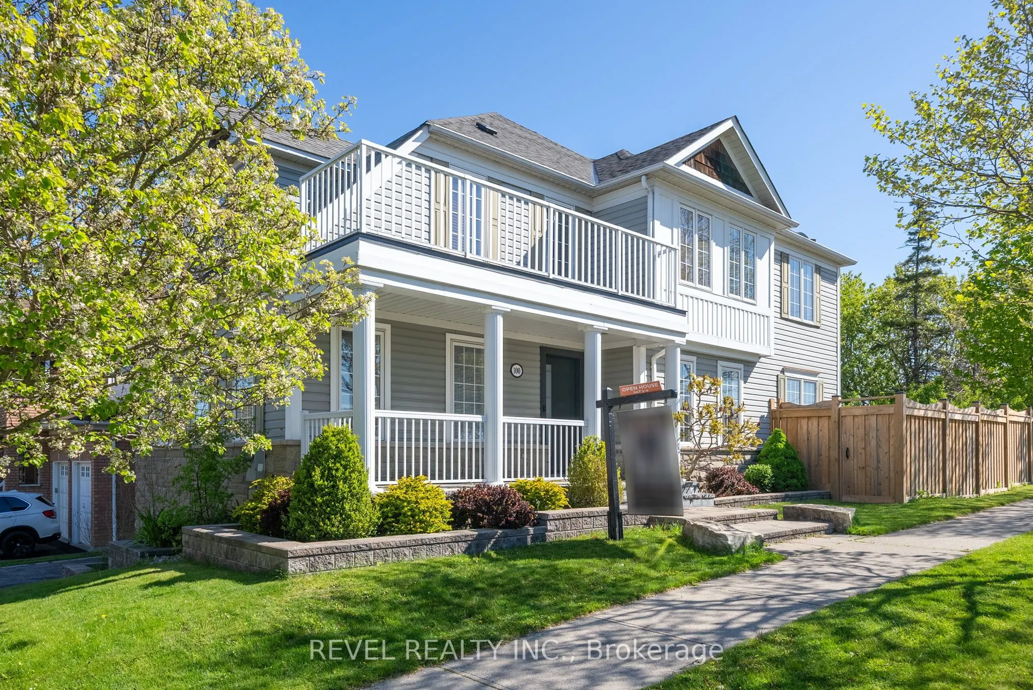 100 Ashbury Boulevard