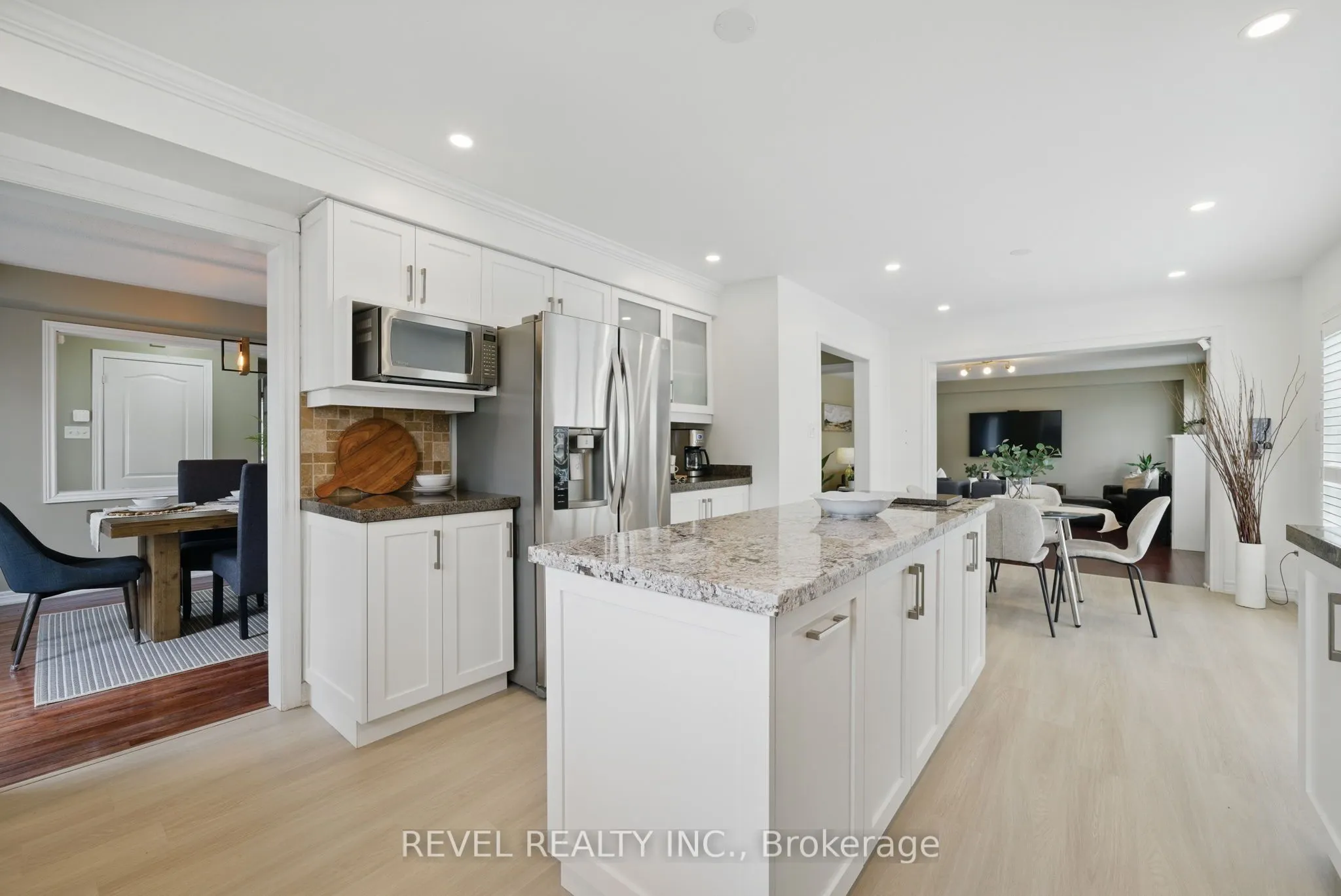 100 Ashbury Boulevard