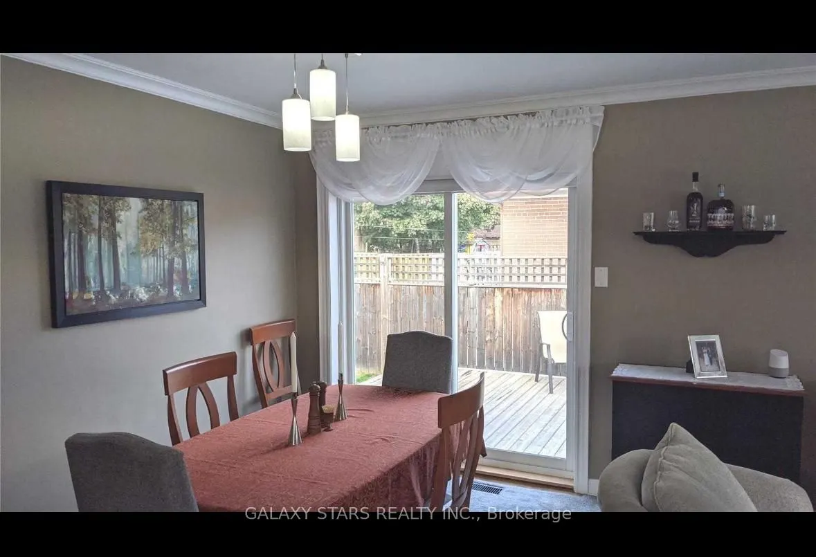 1012 Wardman Crescent