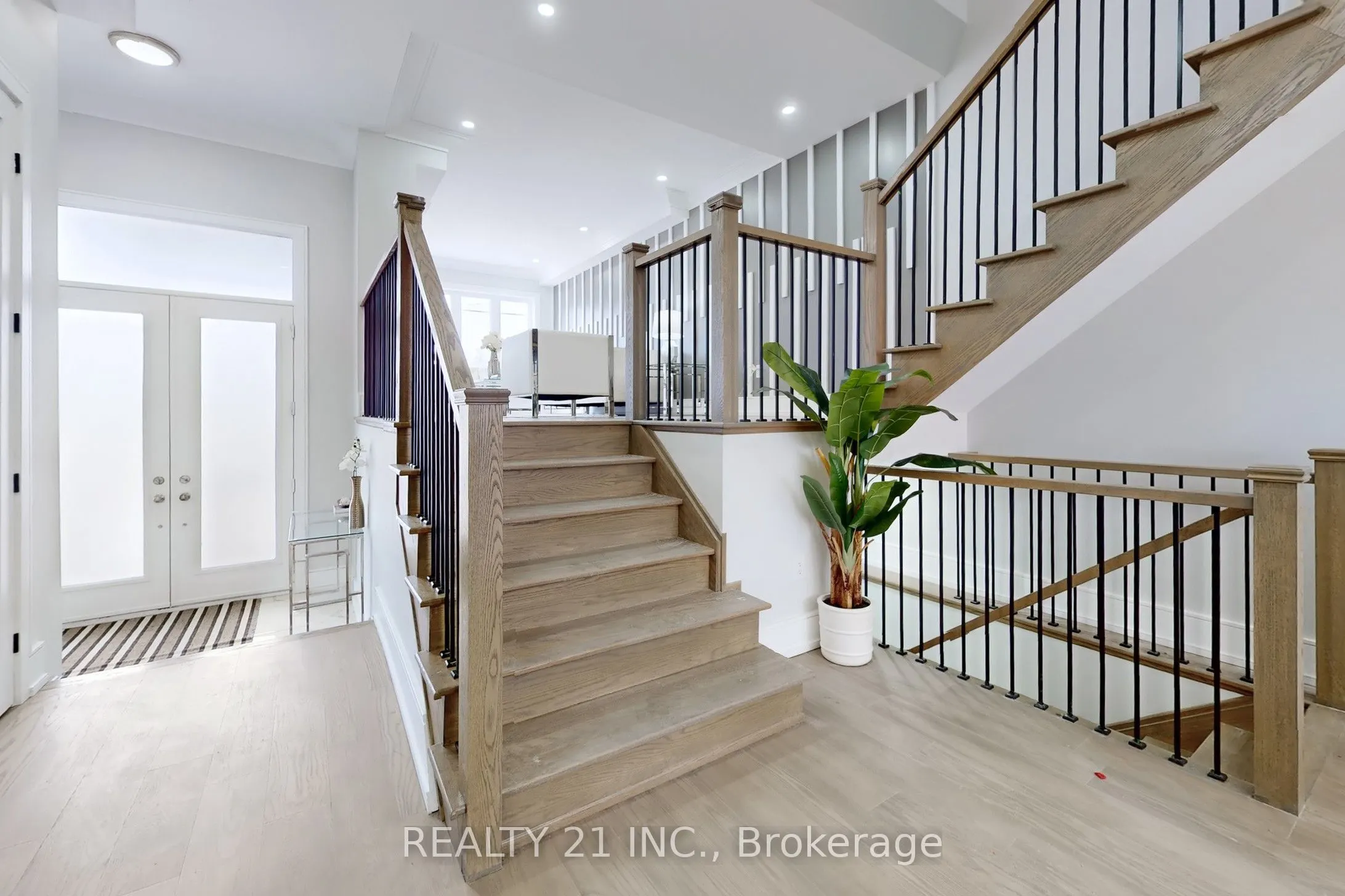 17 Malta Street, #(Main and 2nd)
