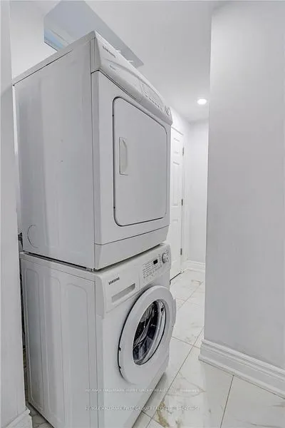 55 Buttonshaw Street, #Basement