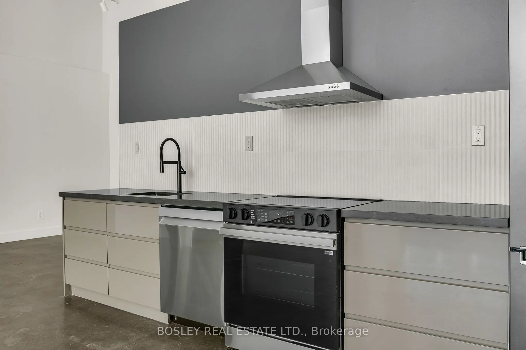 1173 Dundas Street E, #132