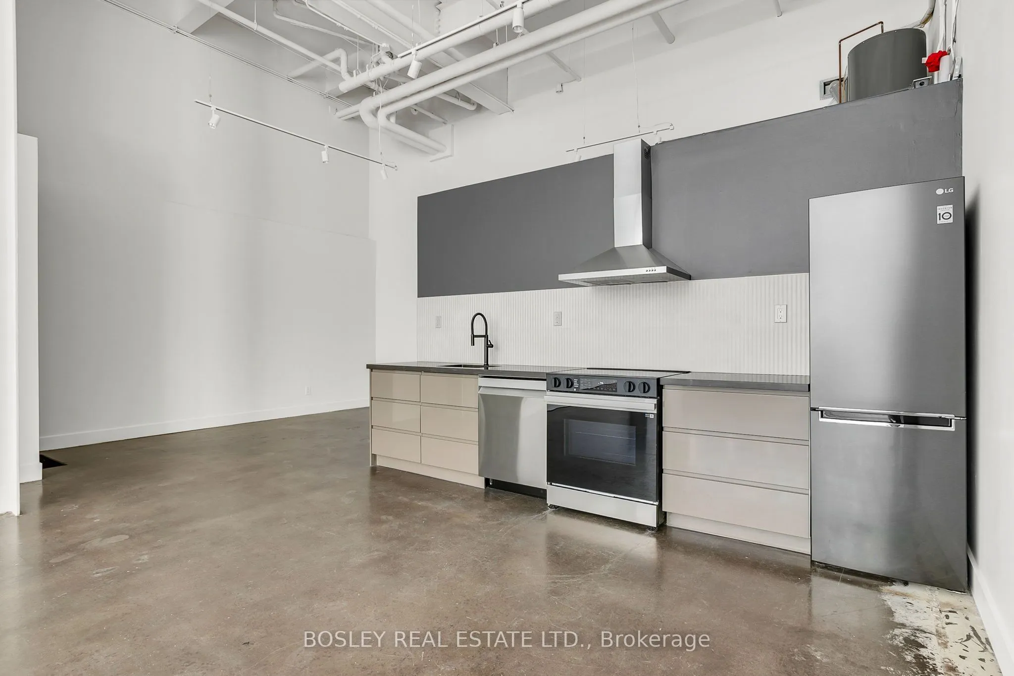 1173 Dundas Street E, #132