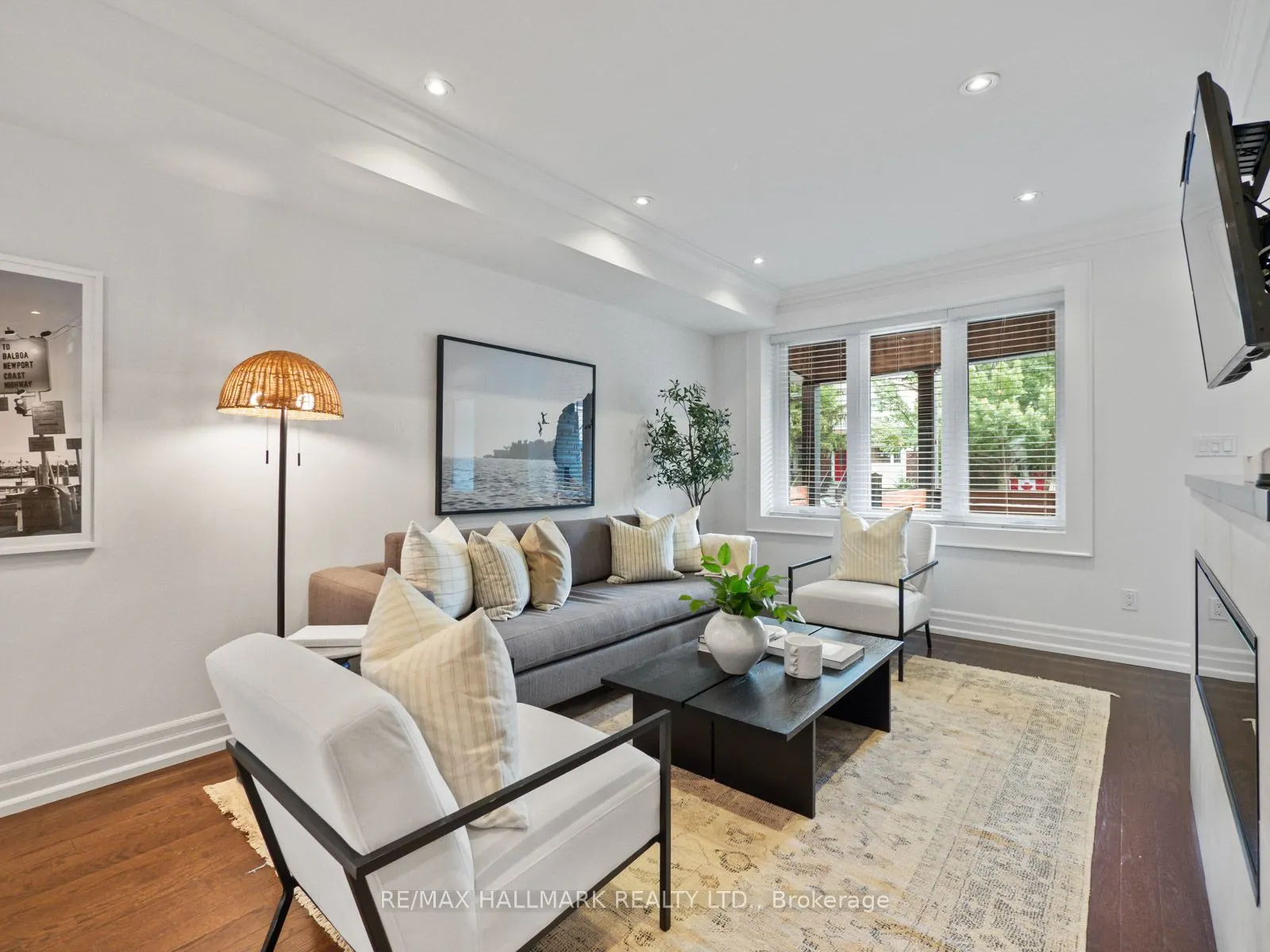 374 Milverton Boulevard