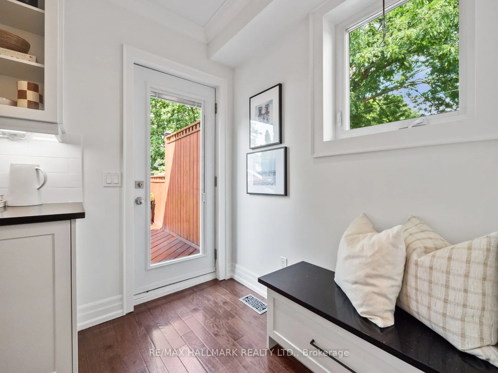 374 Milverton Boulevard