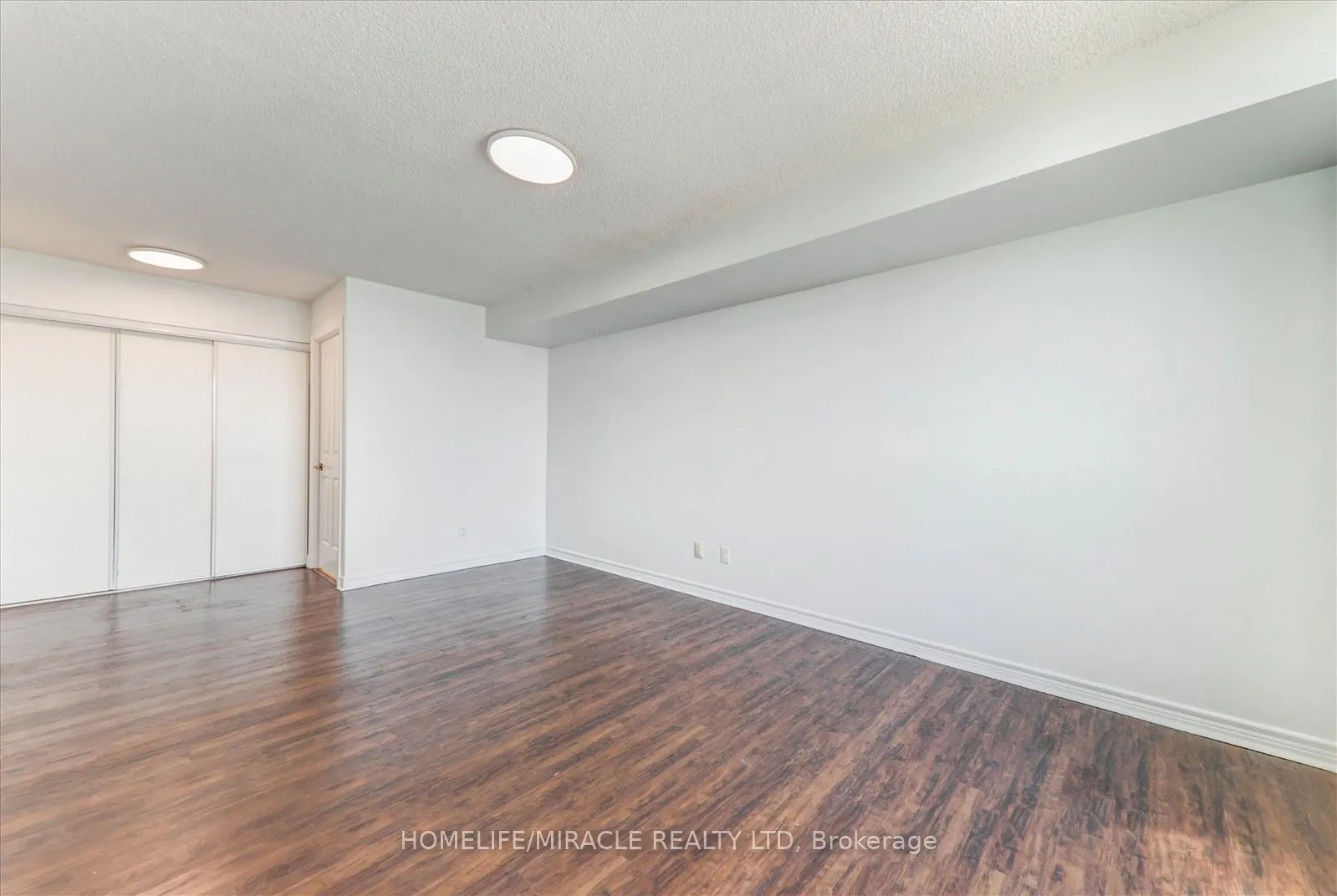 68 Corporate Drive, #3521