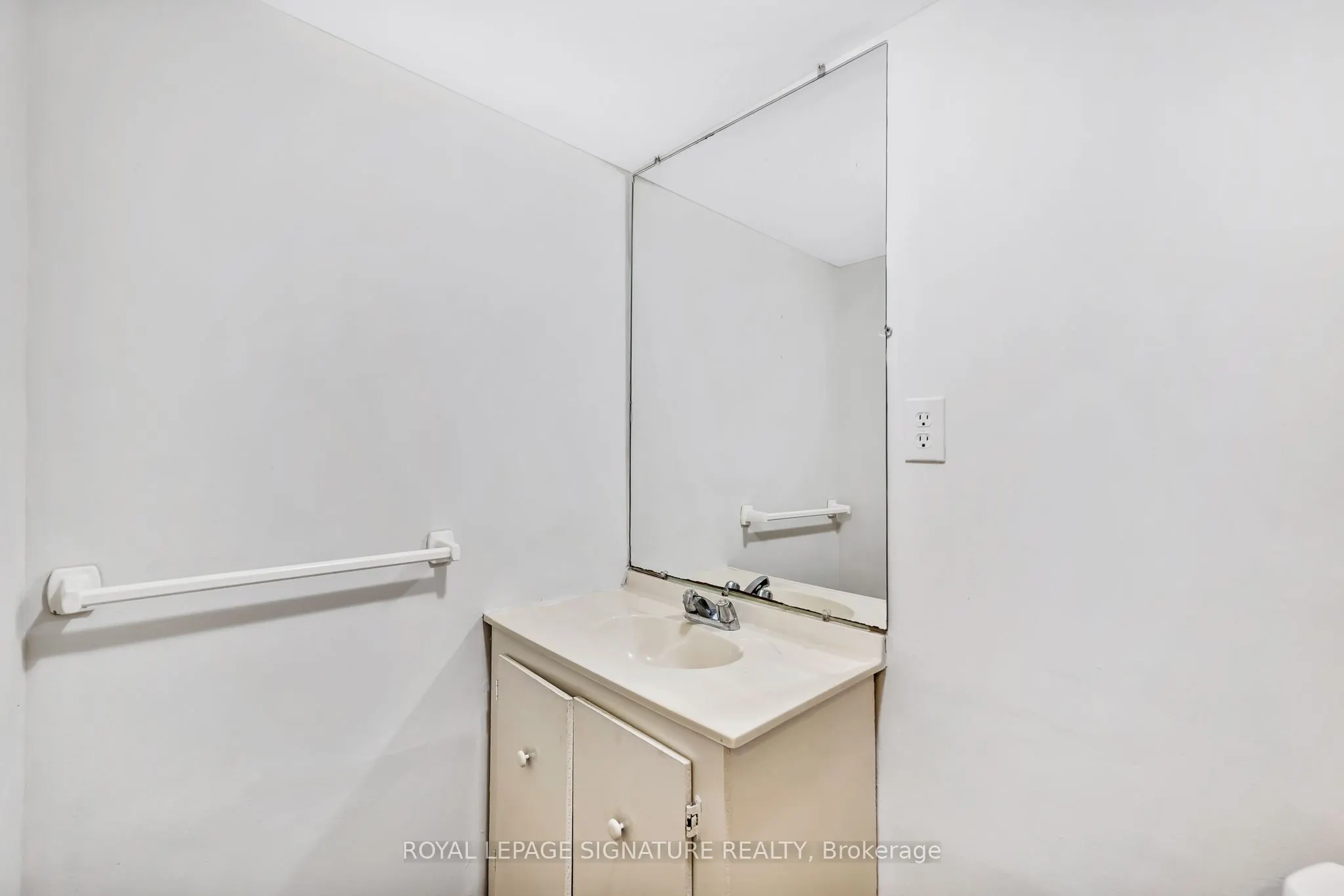 28 Greendowns Drive