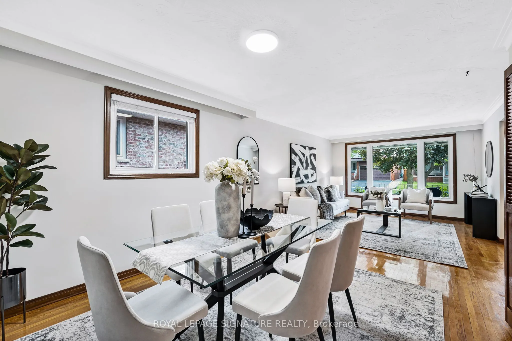 28 Greendowns Drive