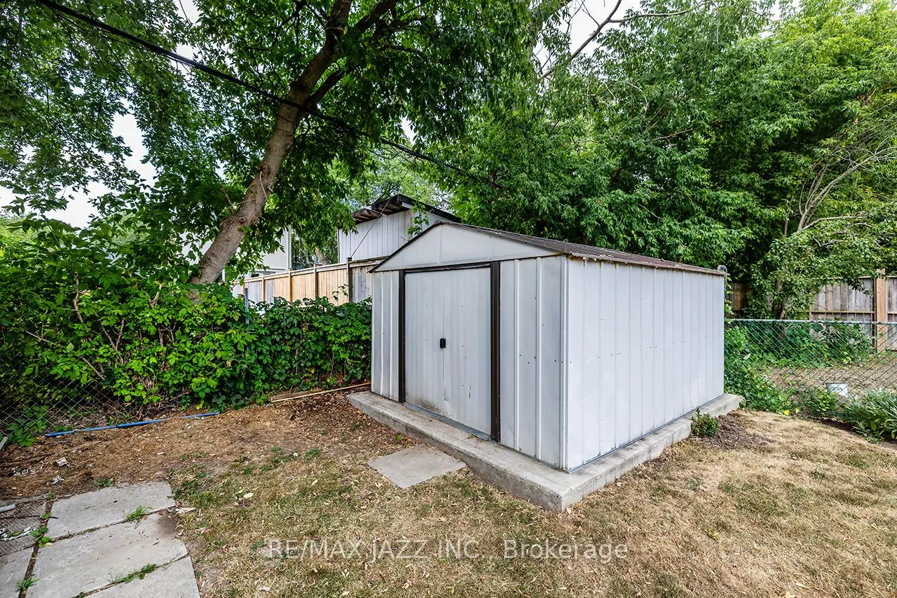 33 South Bonnington Avenue