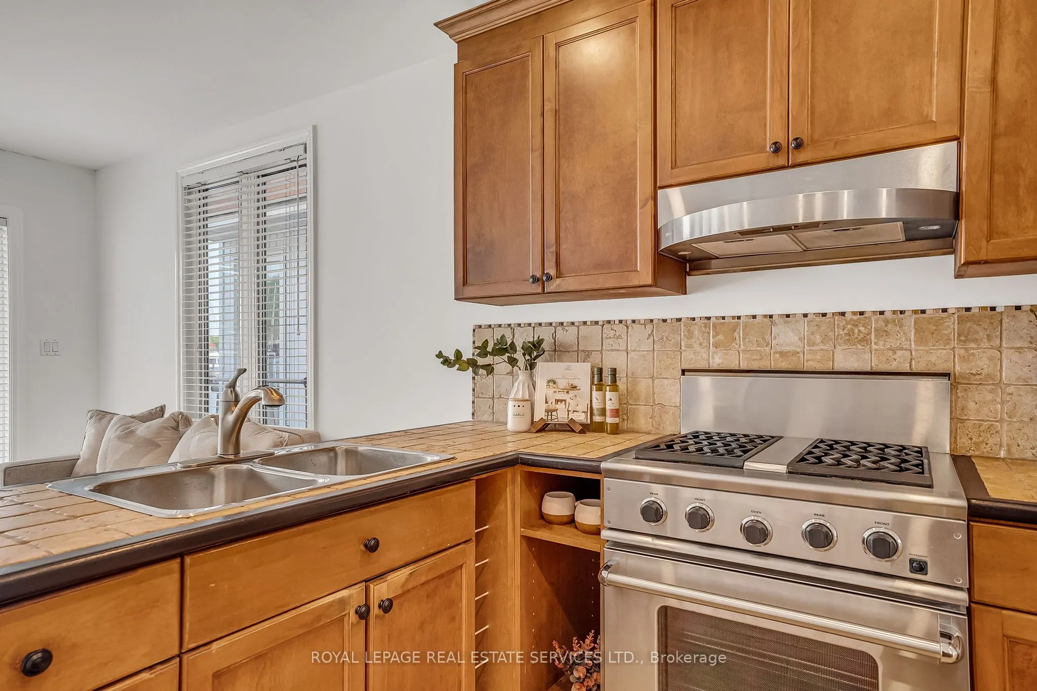 7 Brimley Road S, #8