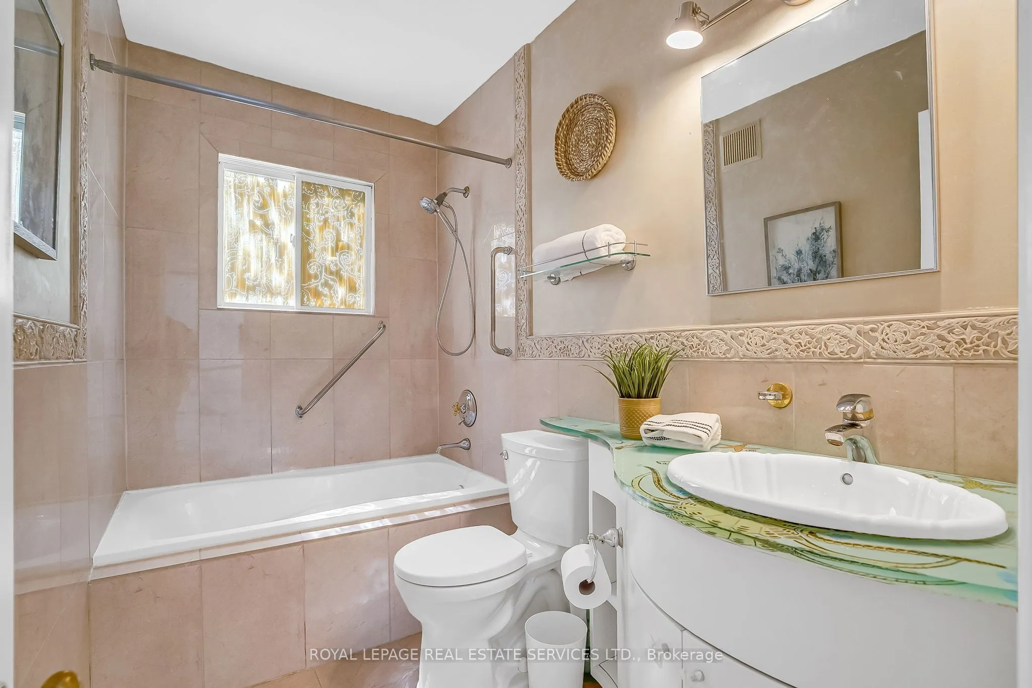 7 Brimley Road S, #8
