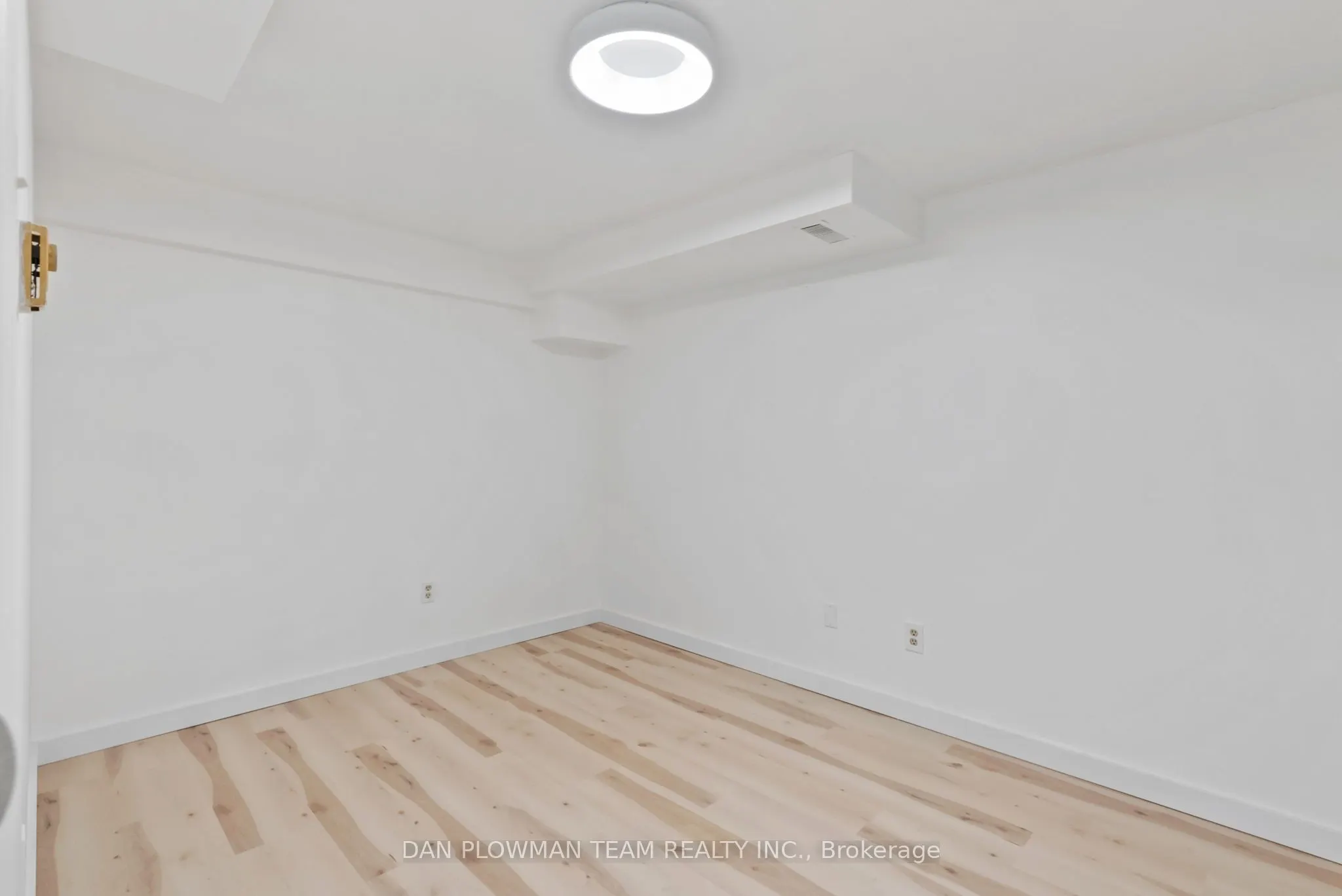 22 Elmeroy Court