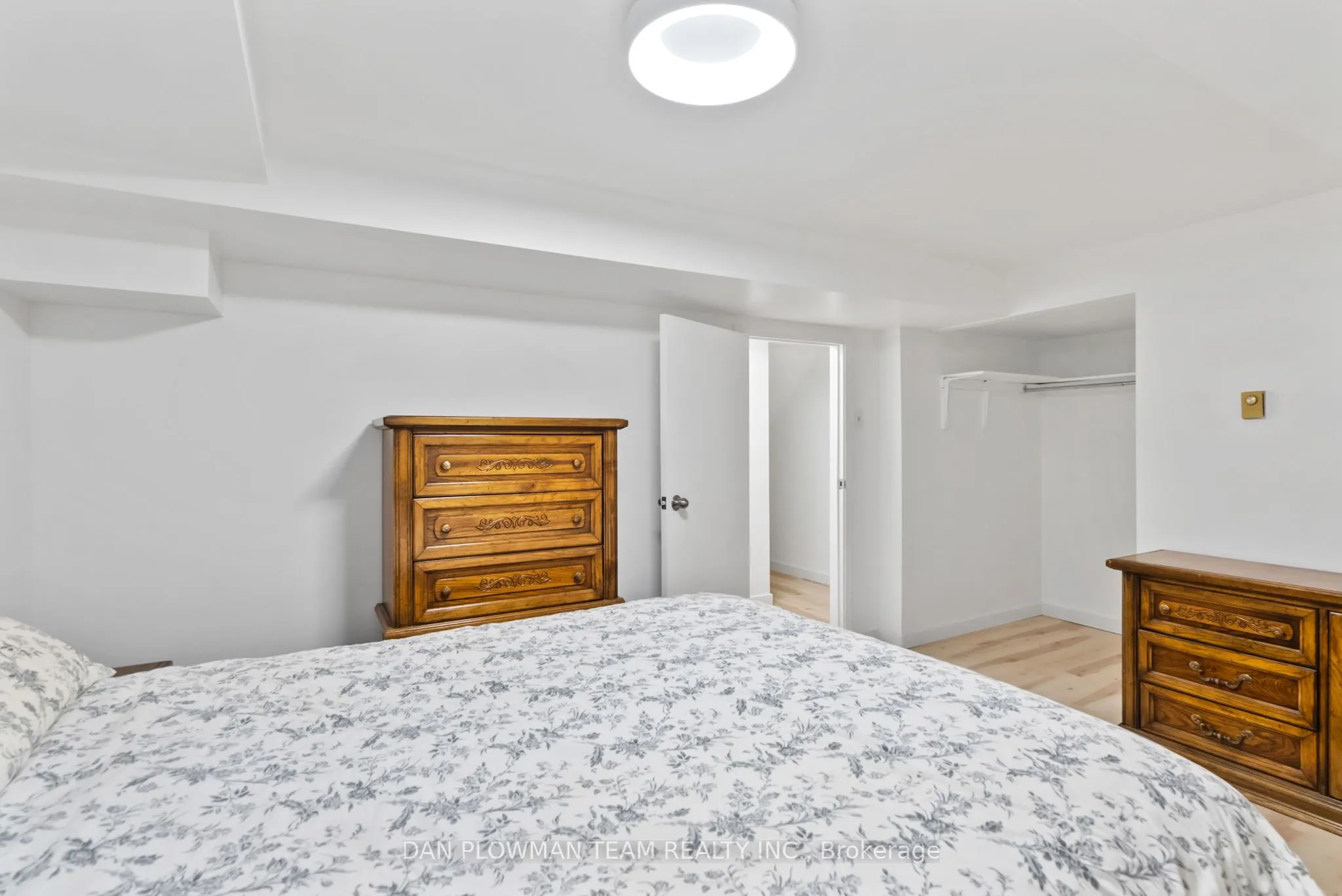 22 Elmeroy Court