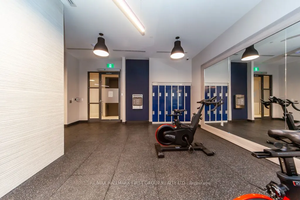 2545 Simcoe Street N, #2601