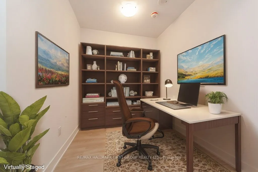 2545 Simcoe Street N, #2601