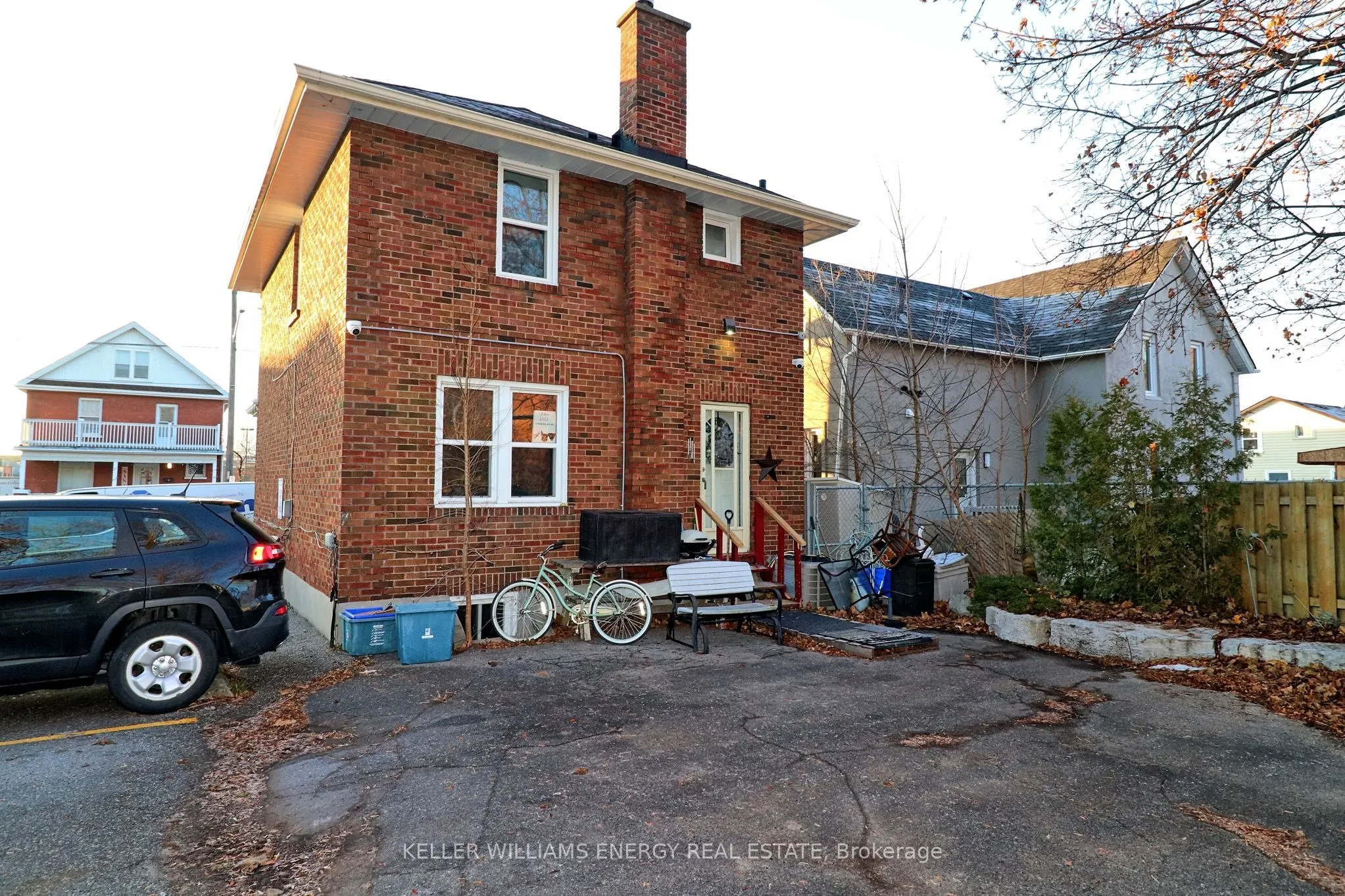 20 Colborne Street W, #1