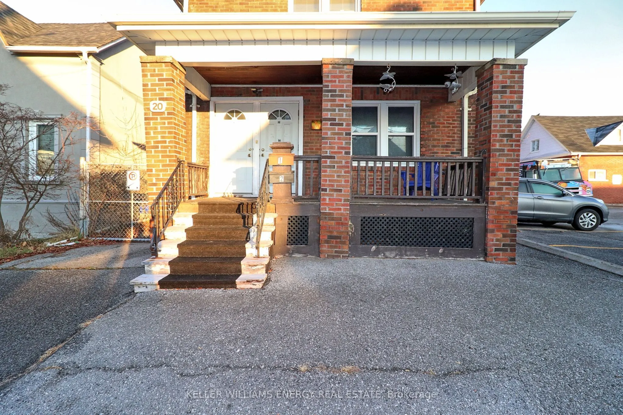 20 Colborne Street W, #1