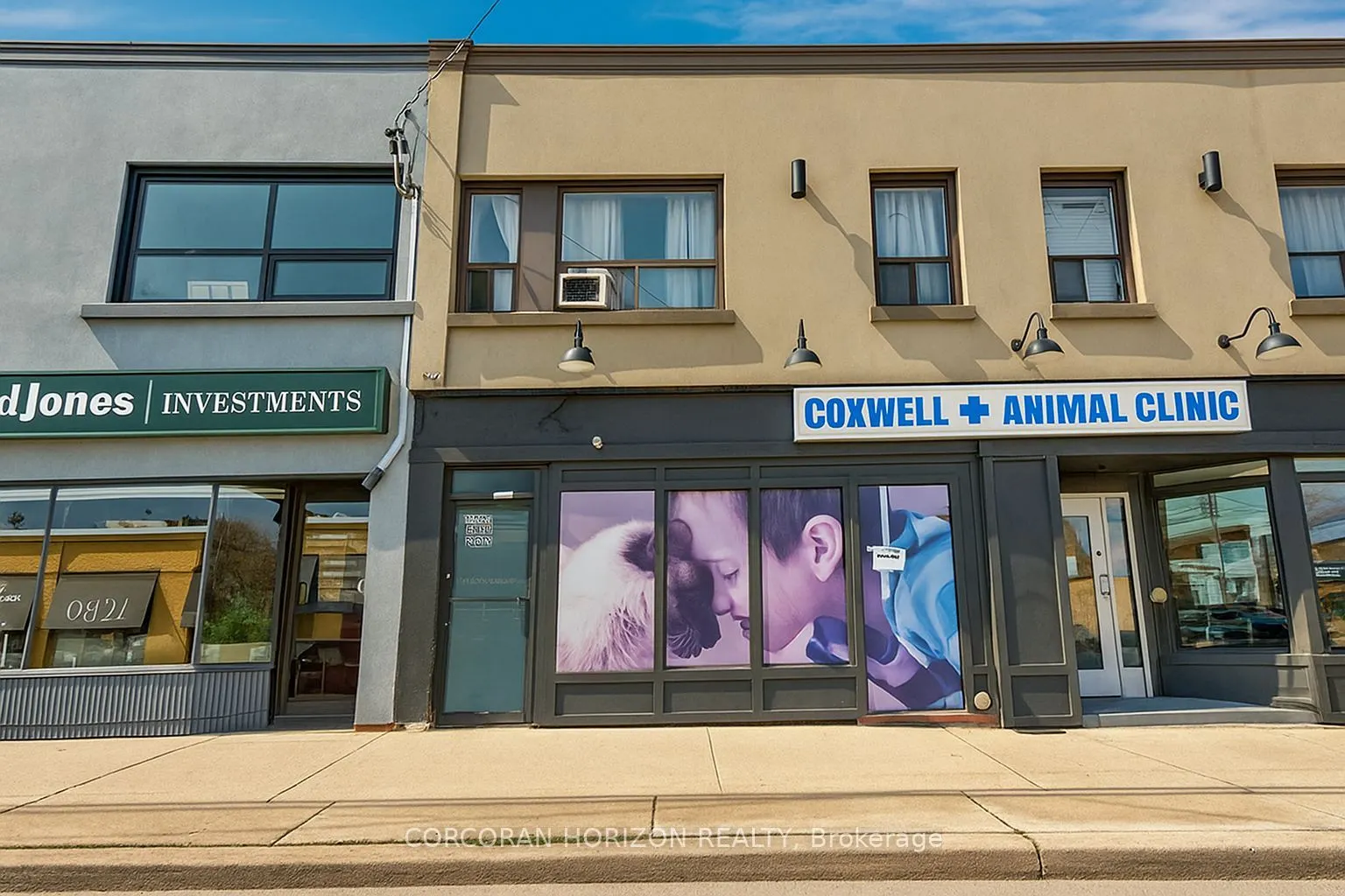 1020 Coxwell Avenue, #Upper