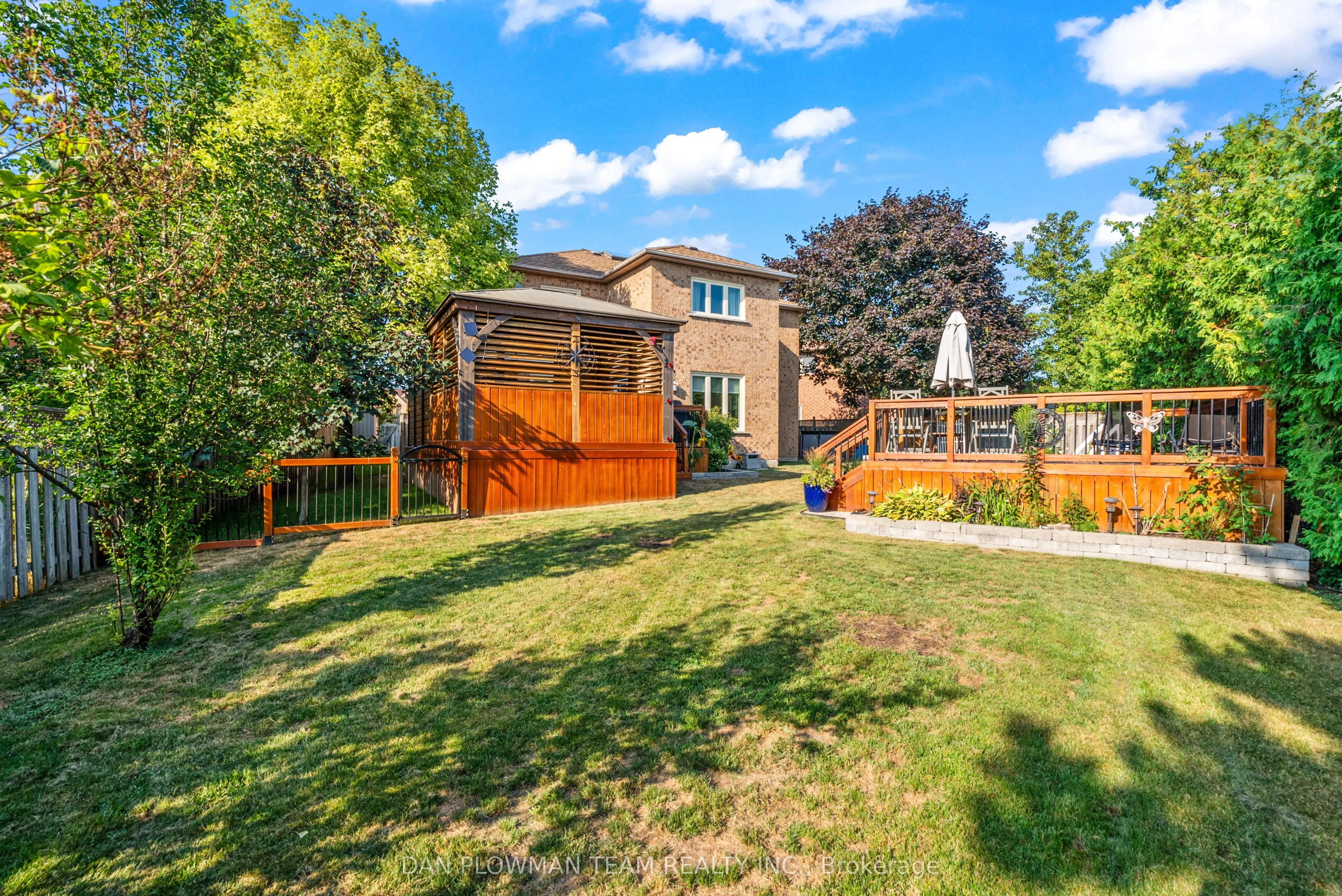 18 Headlands Crescent