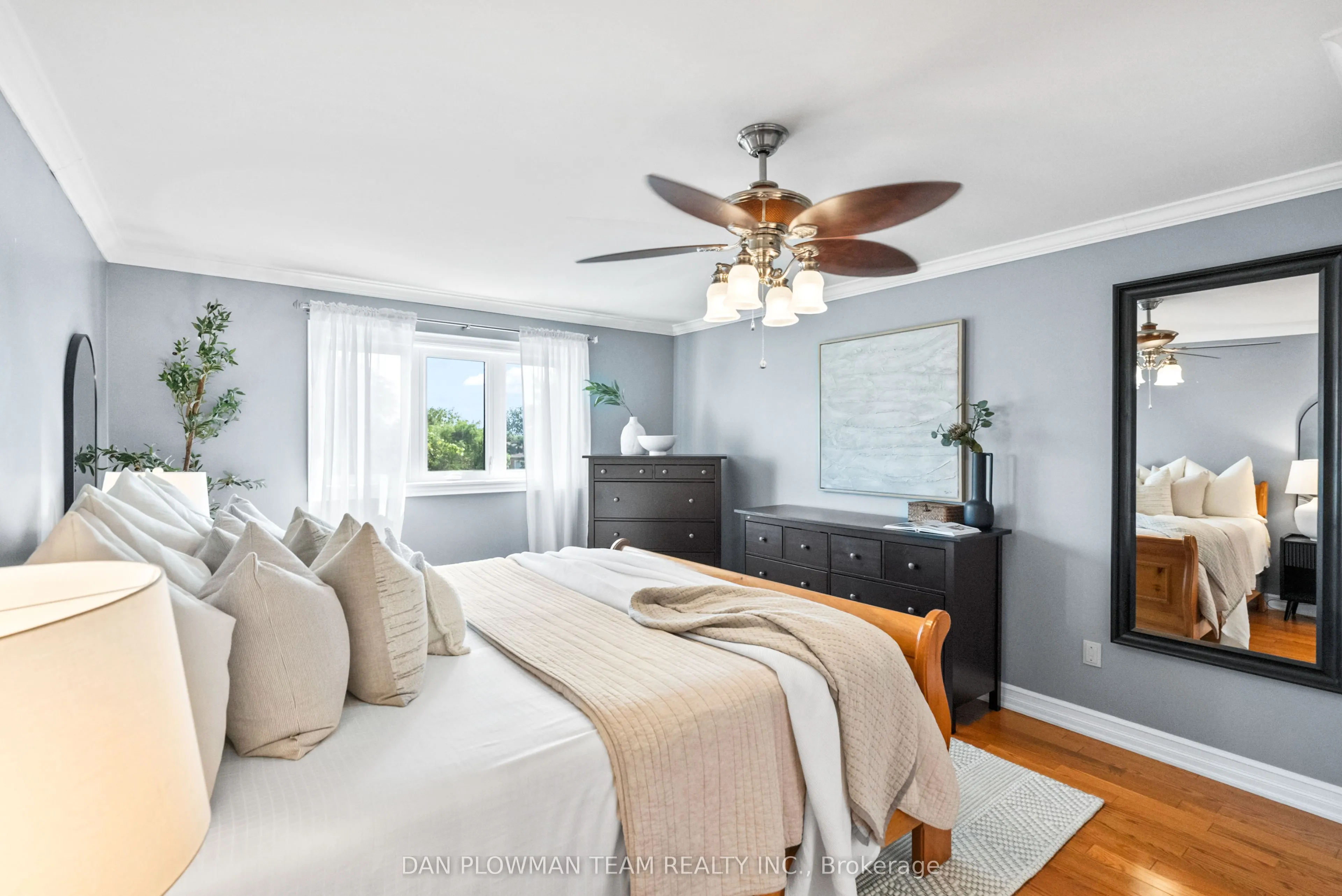 18 Headlands Crescent