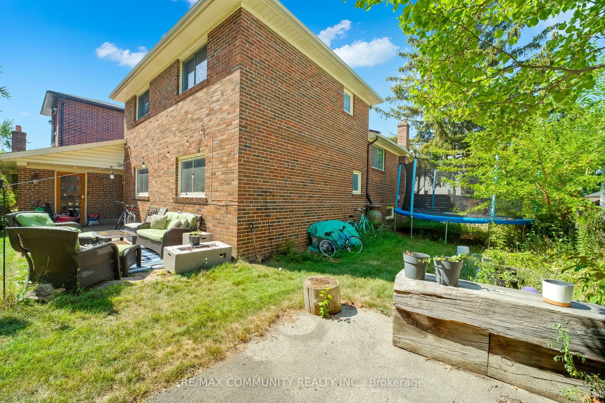 11 Presley Avenue