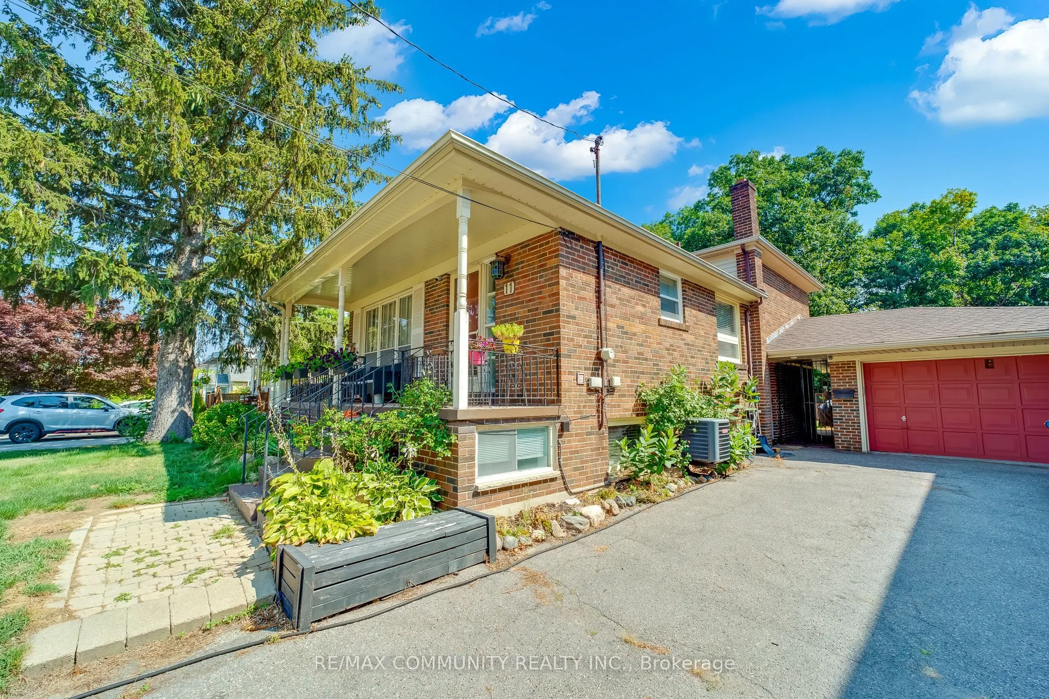 11 Presley Avenue