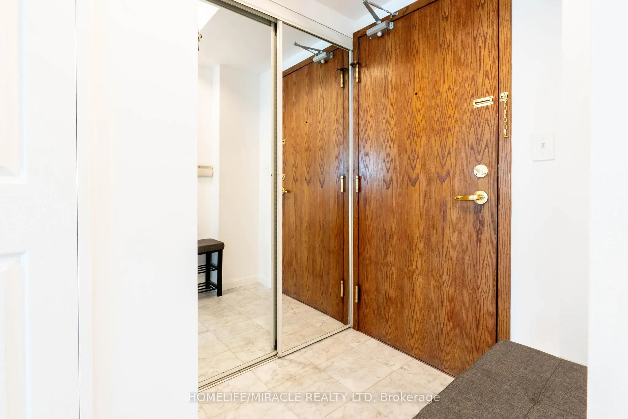 1 Lee Centre Drive, #1506