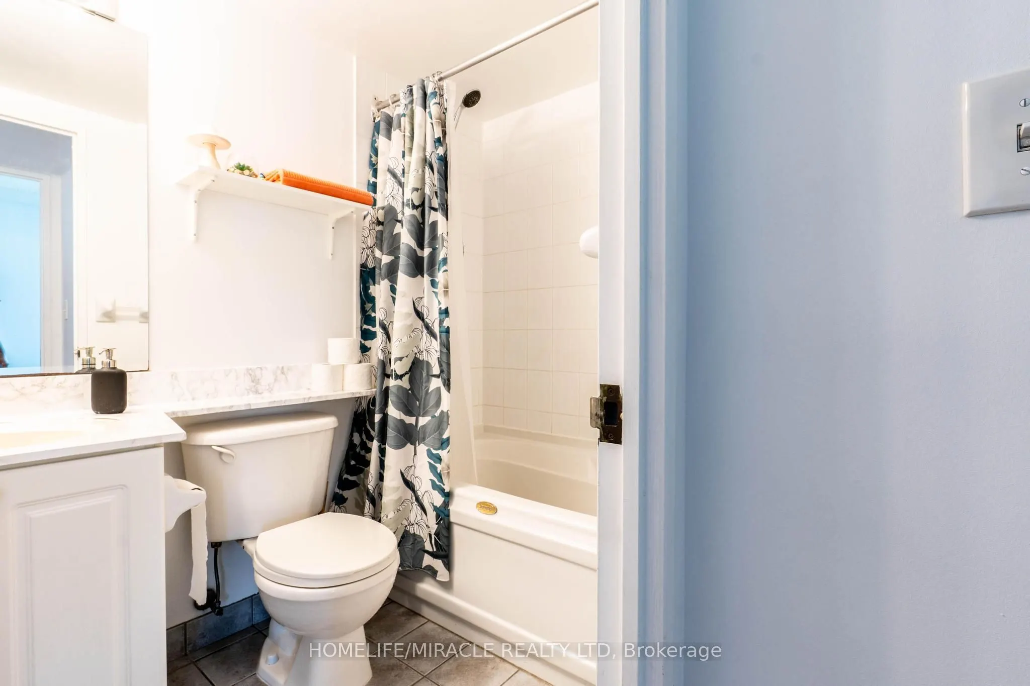 1 Lee Centre Drive, #1506