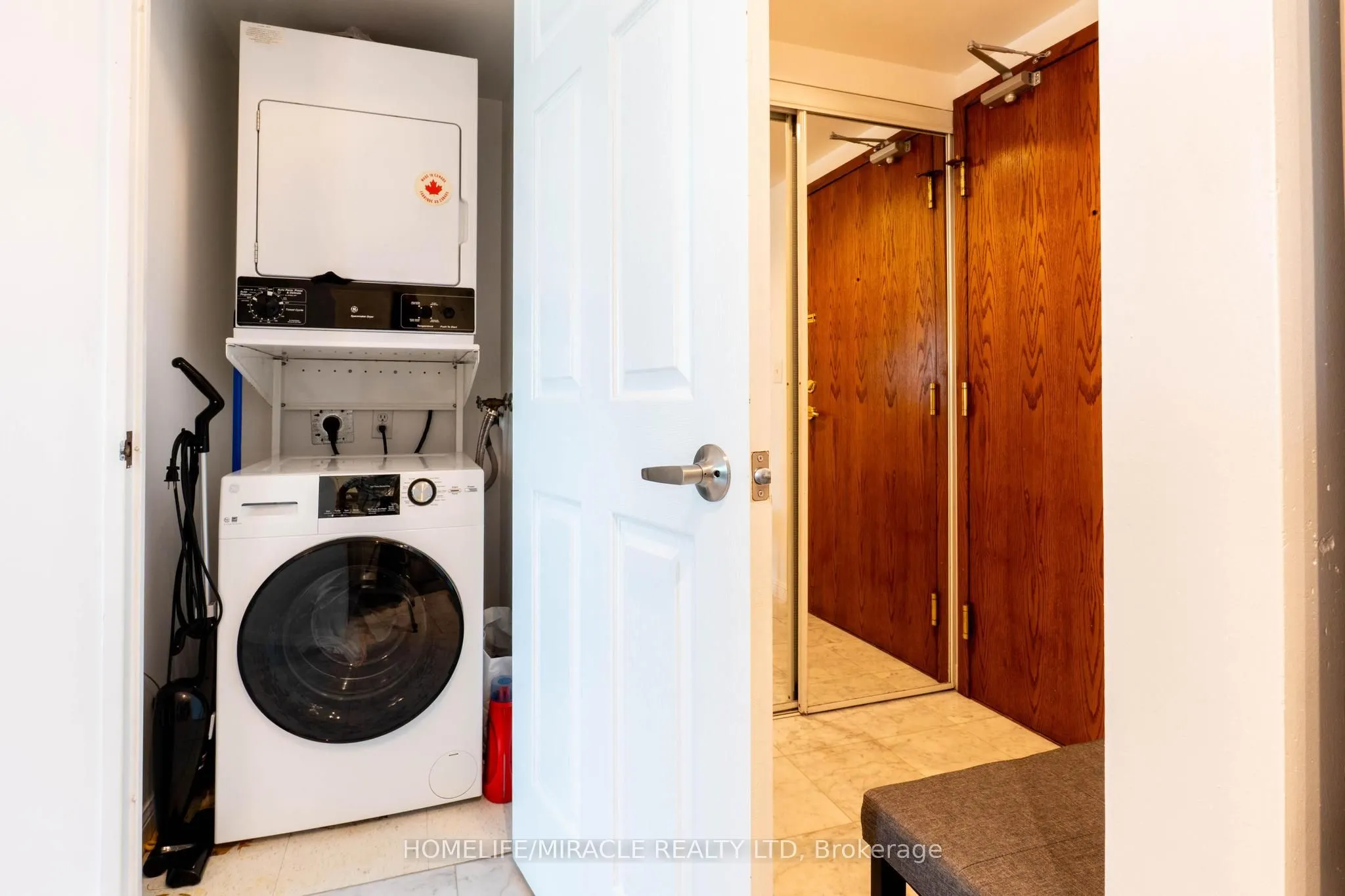 1 Lee Centre Drive, #1506