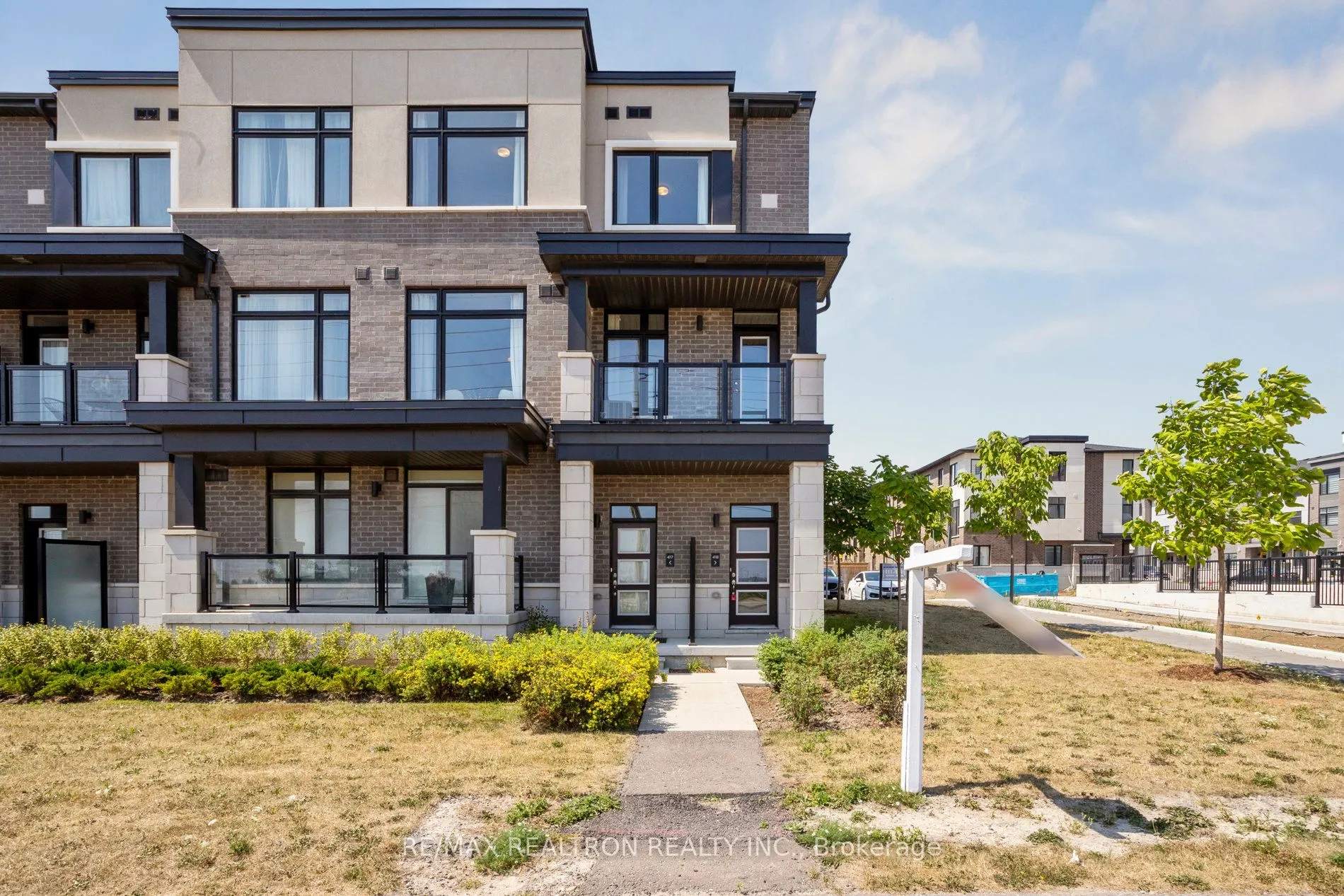 2550 Castlegate Crossing, #418