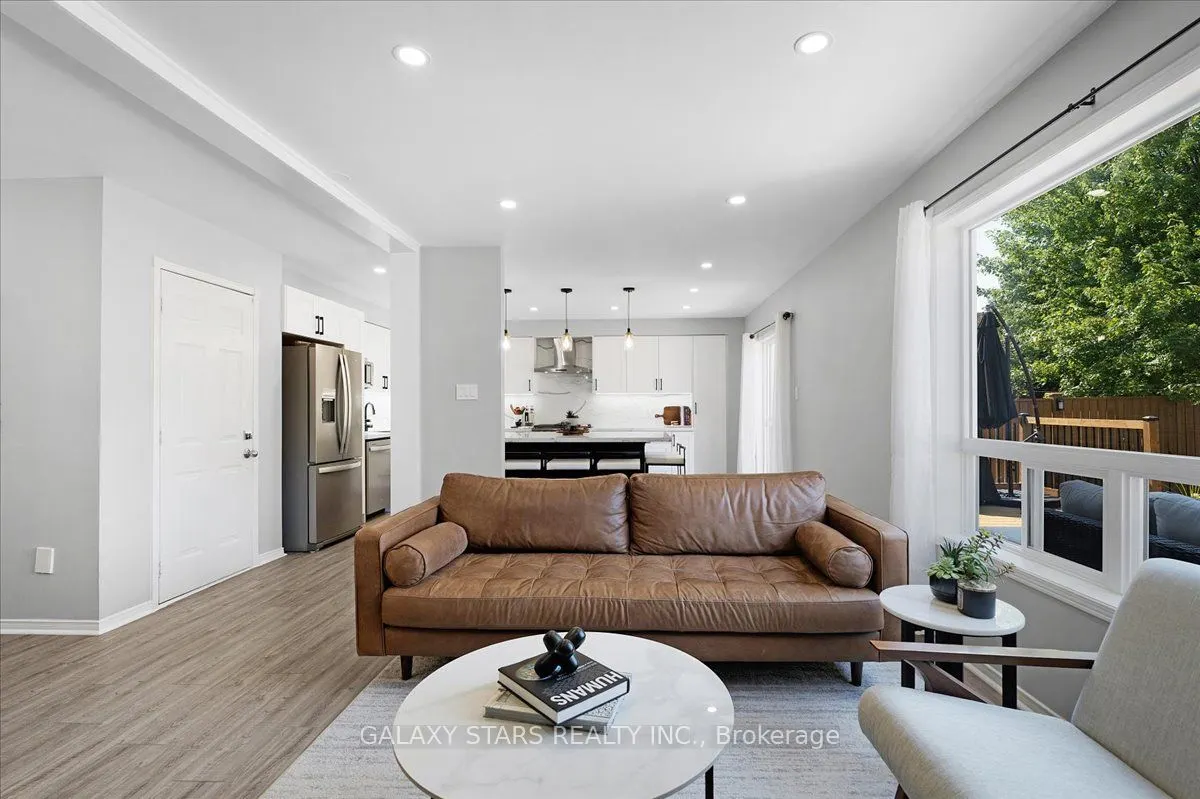 76 Vipond Road
