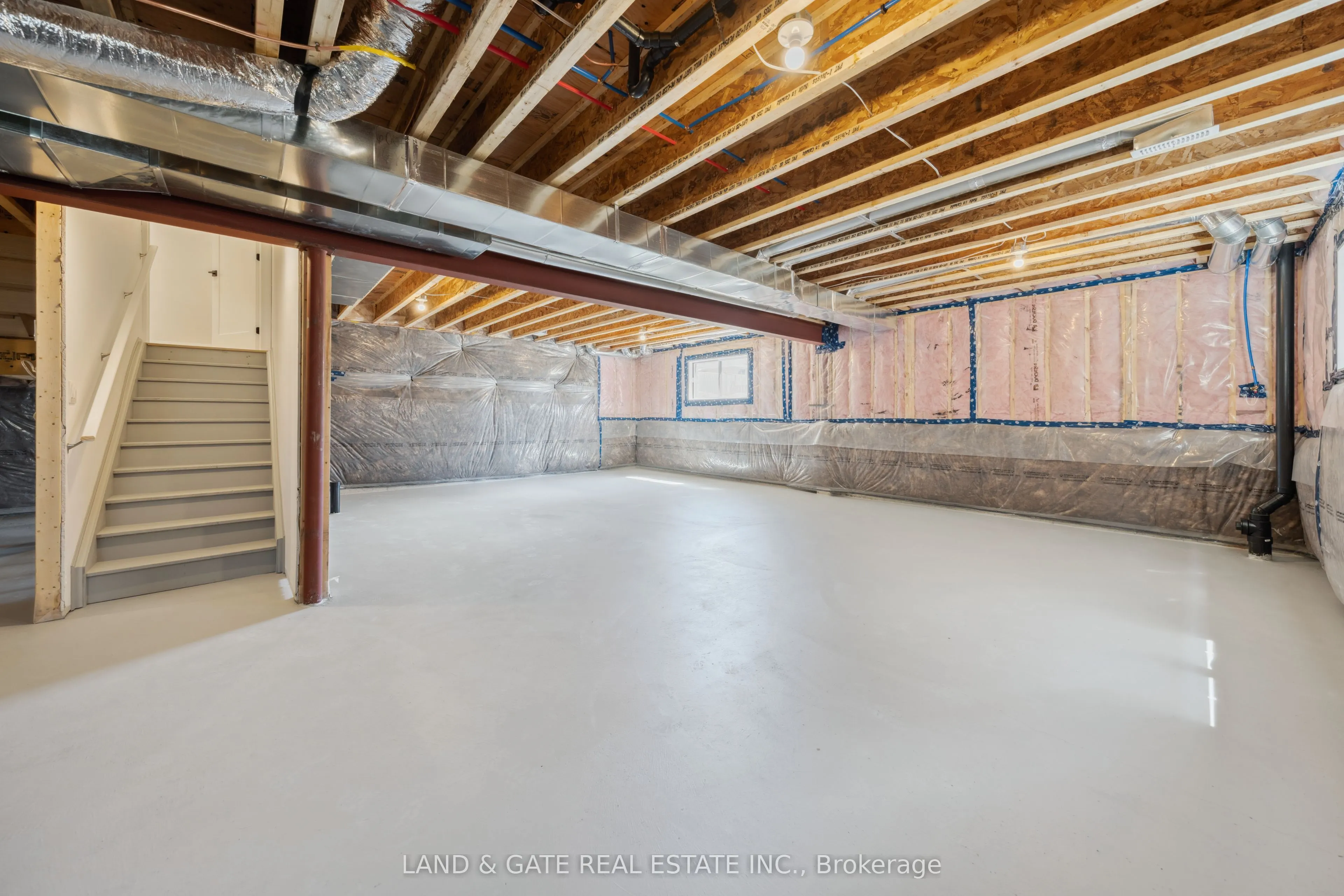 985 Queensdale Avenue