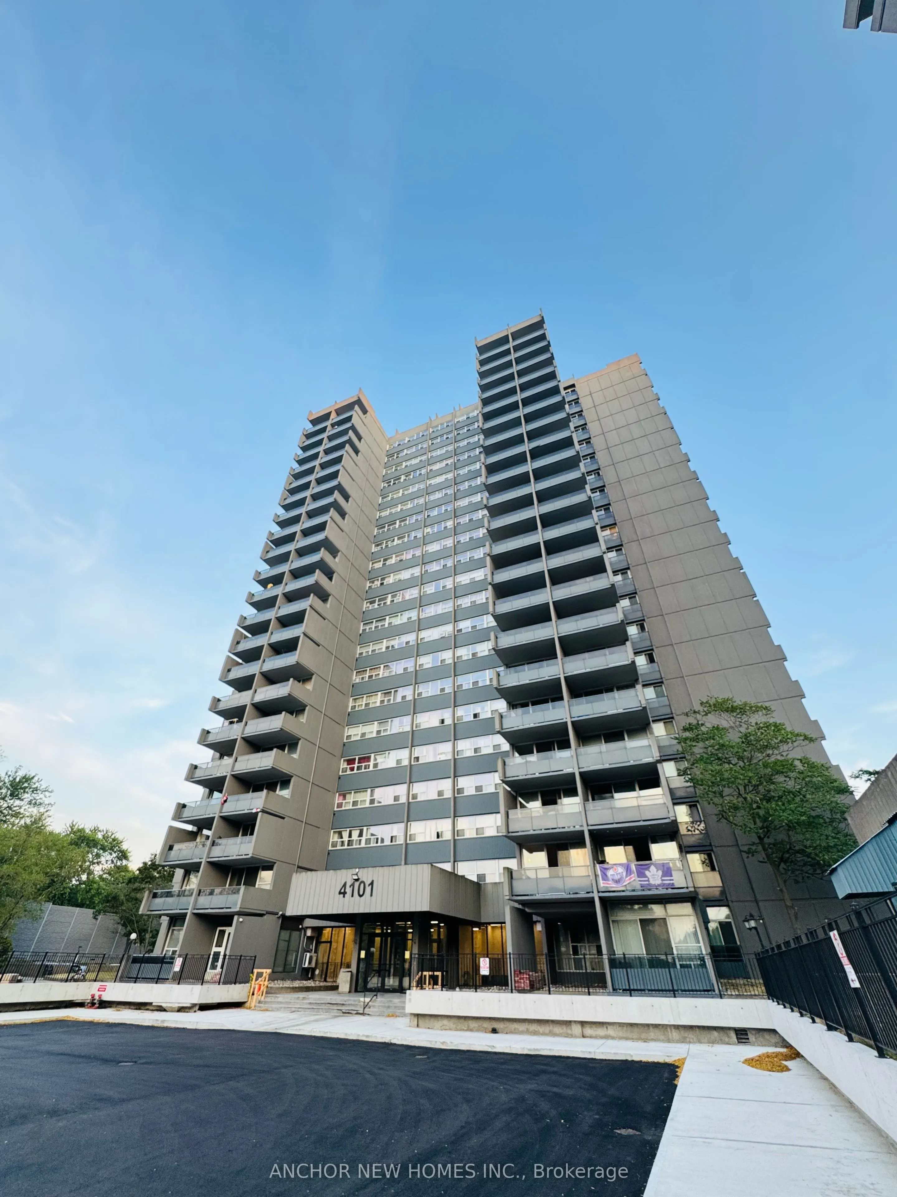 4101 Sheppard Avenue E, #704