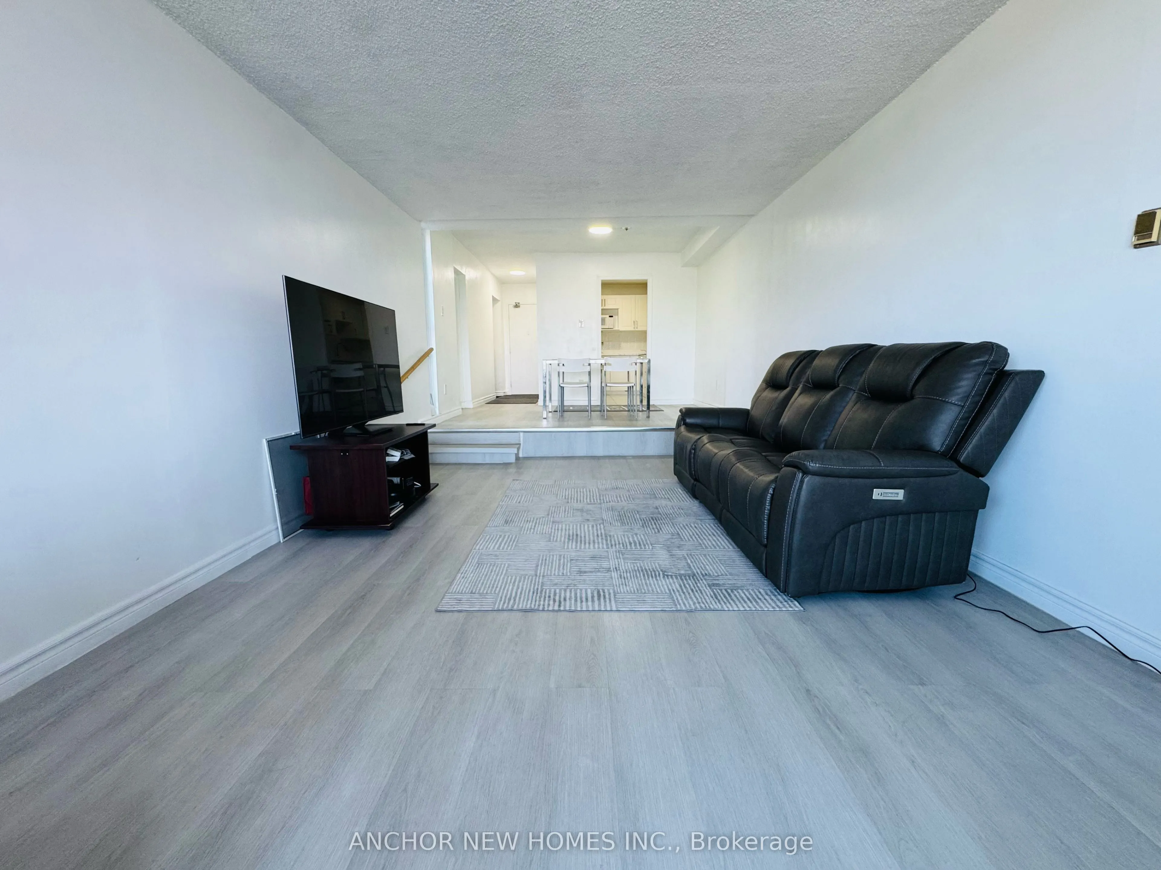 4101 Sheppard Avenue E, #704