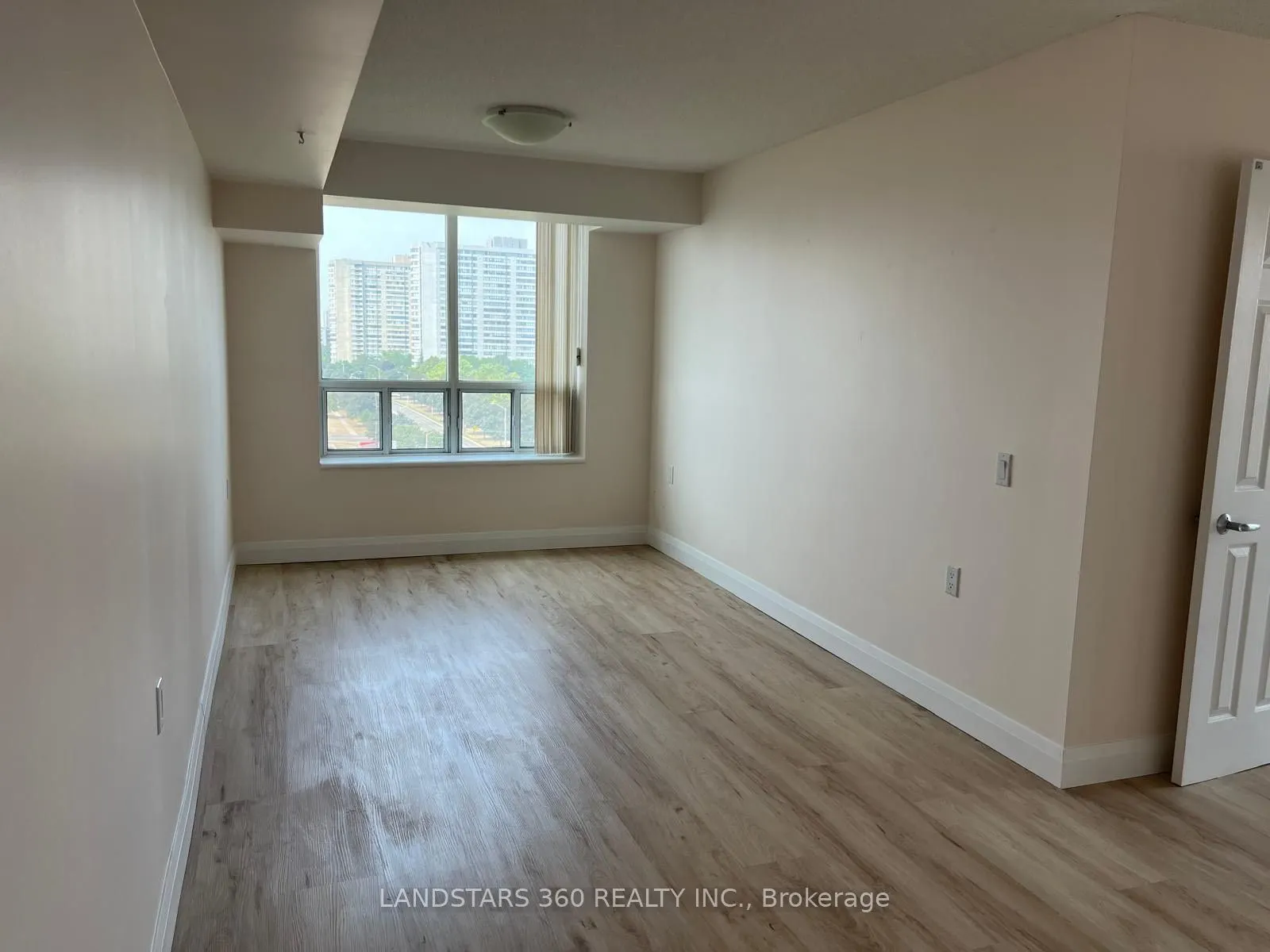 2800 Warden Avenue, #1002