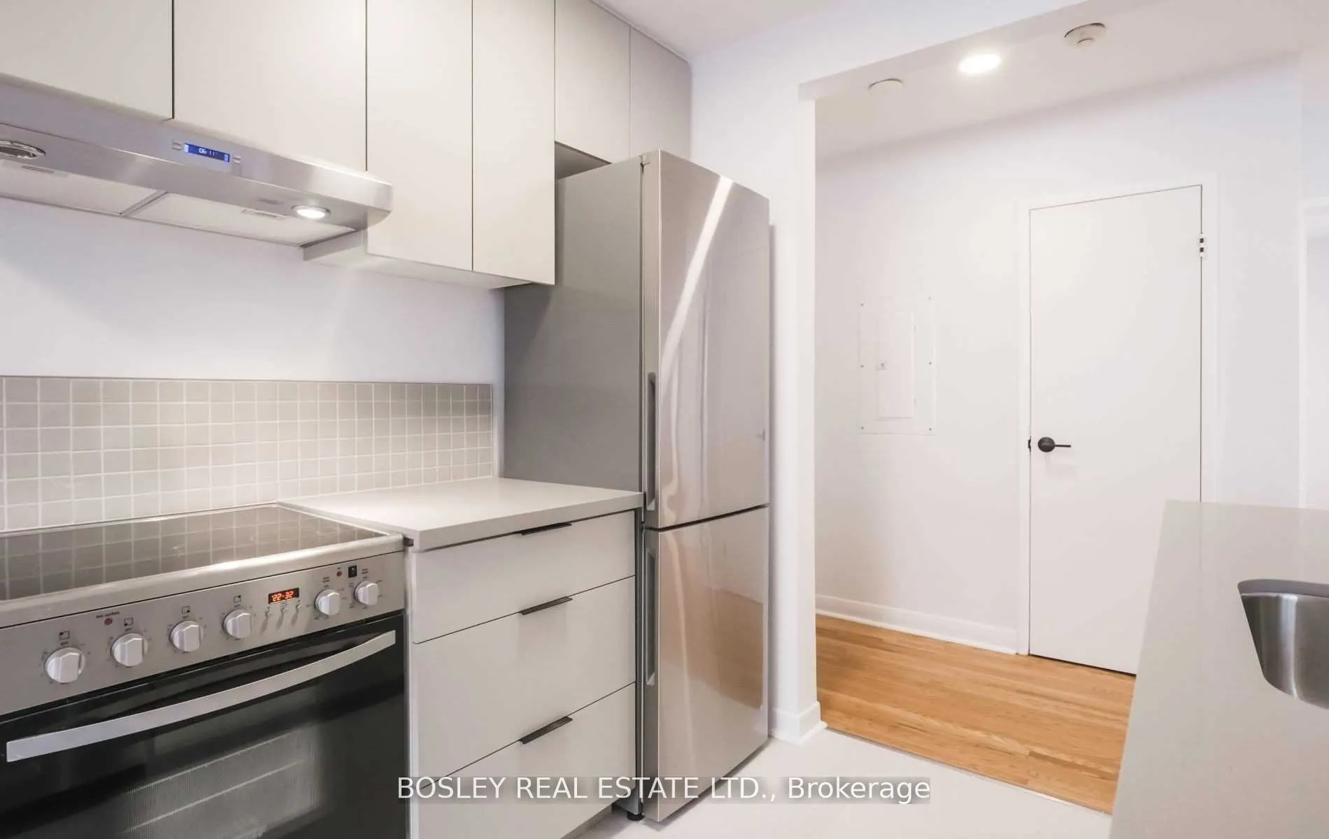 555 Birchmount Road, #302