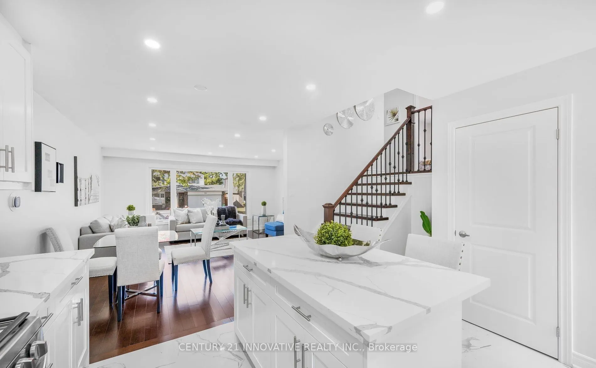 17 Chopin Court