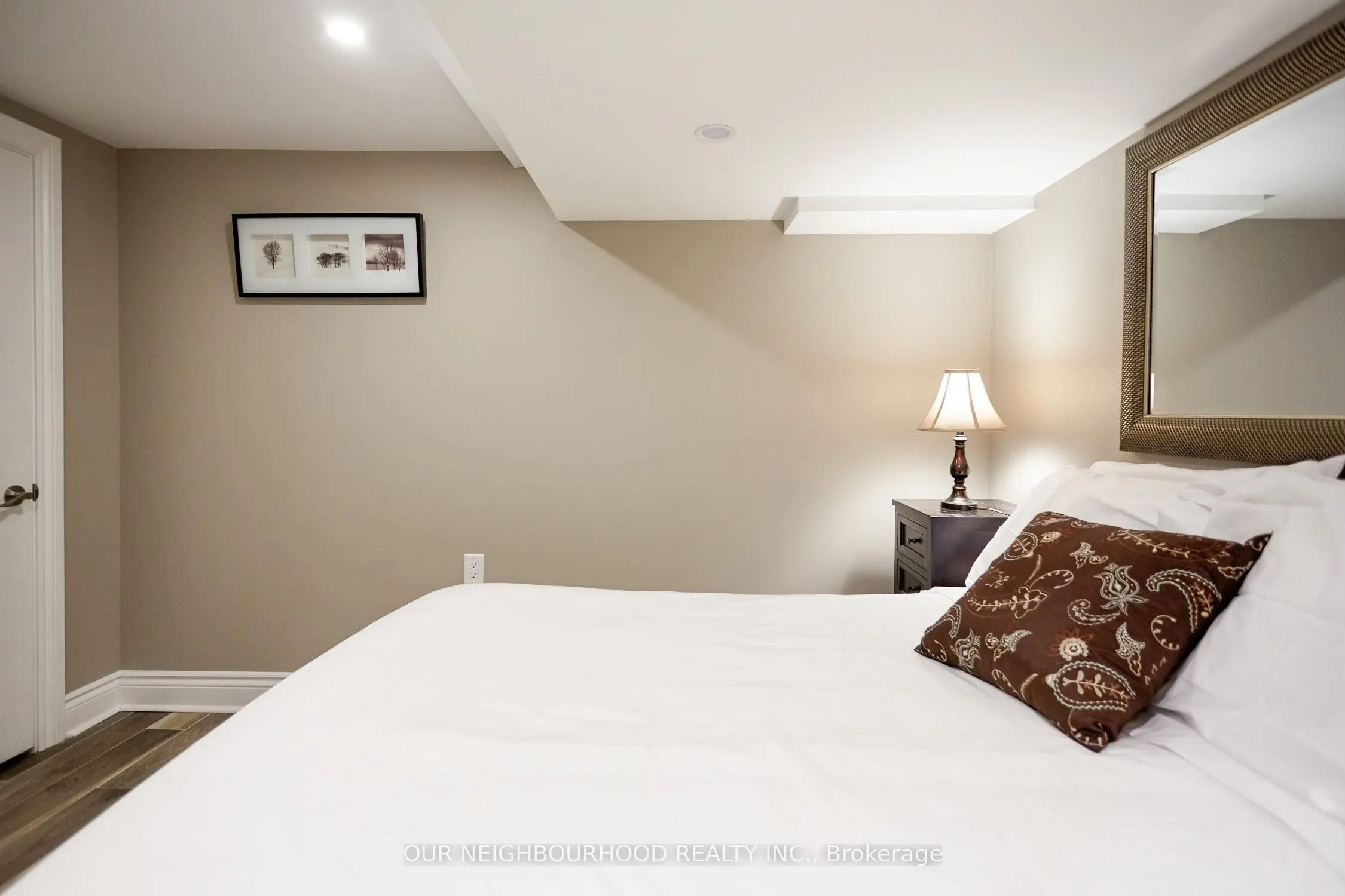 297 Woodbine Avenue, #Basement