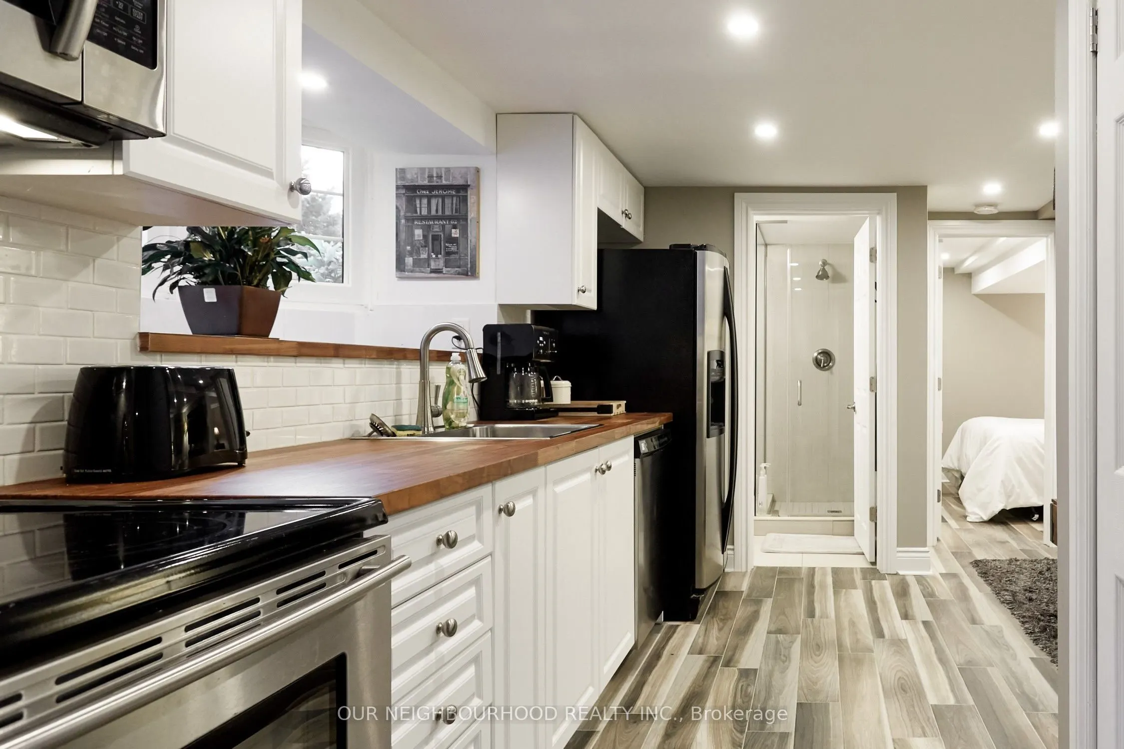 297 Woodbine Avenue, #Basement