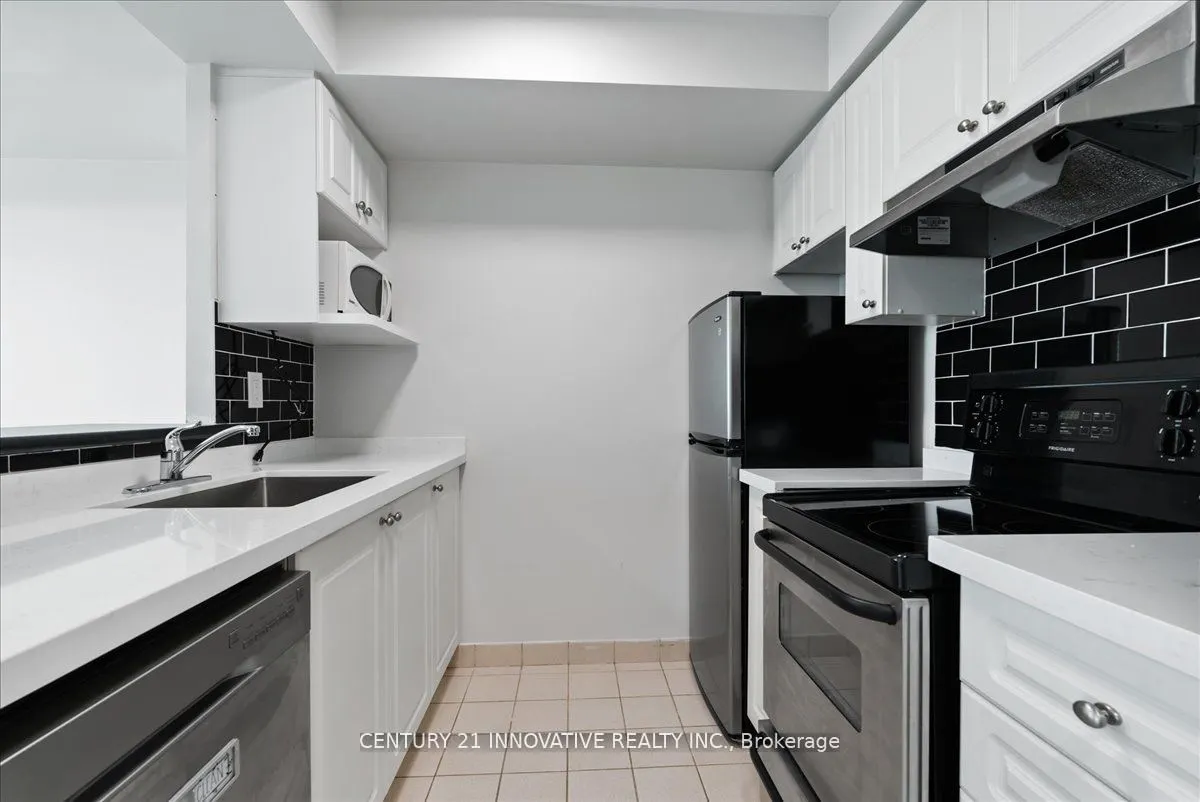 18 Lee Centre Drive, #1013