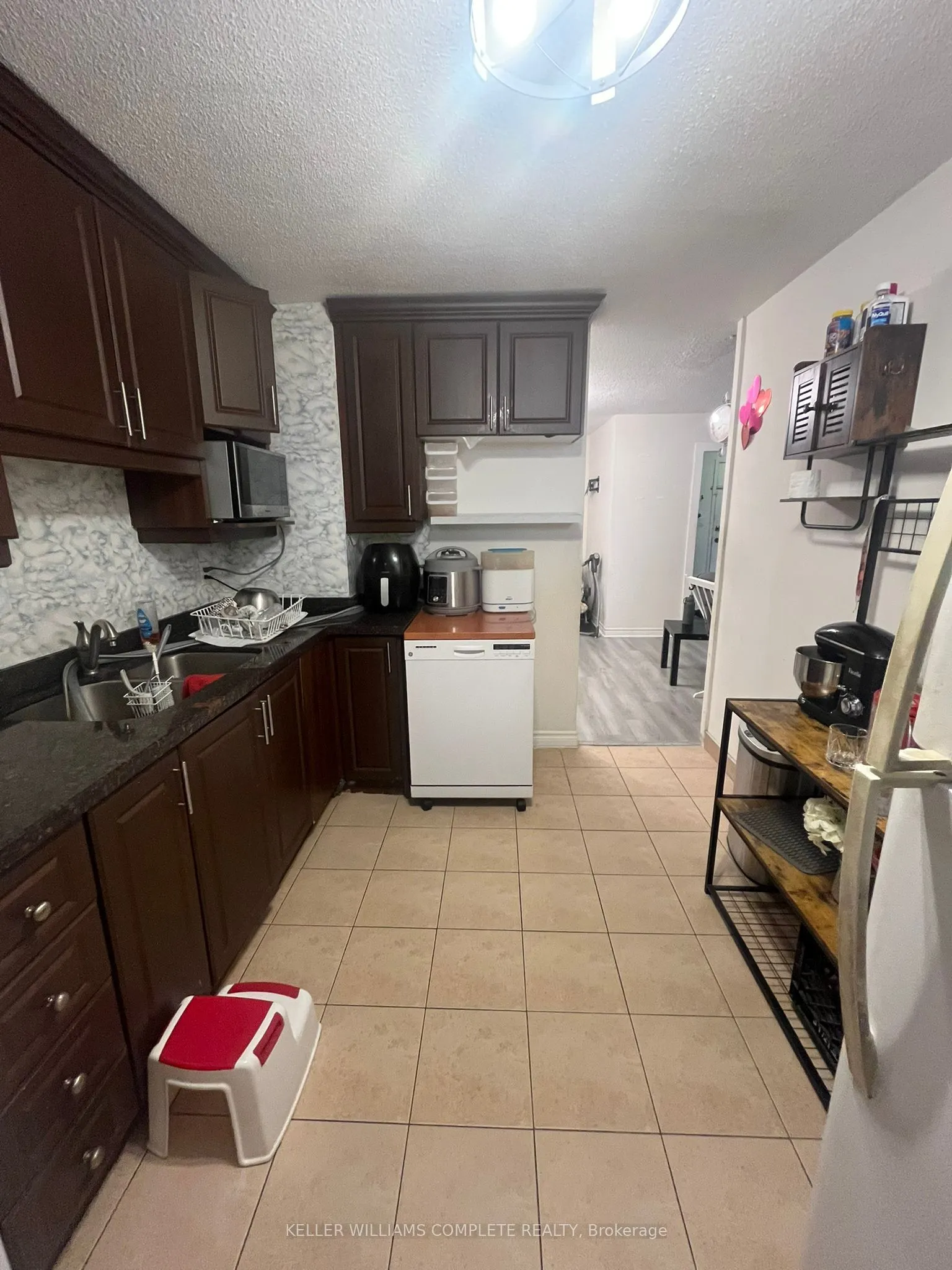 100 Wingarden Court, #1005