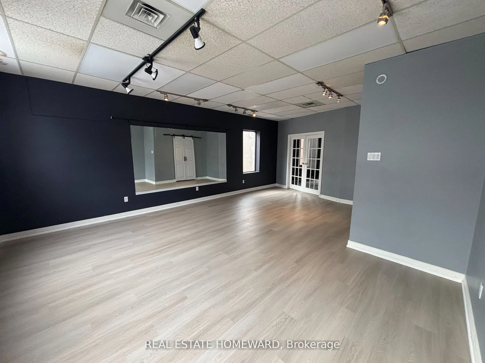 863 Broadview Avenue, #Upper