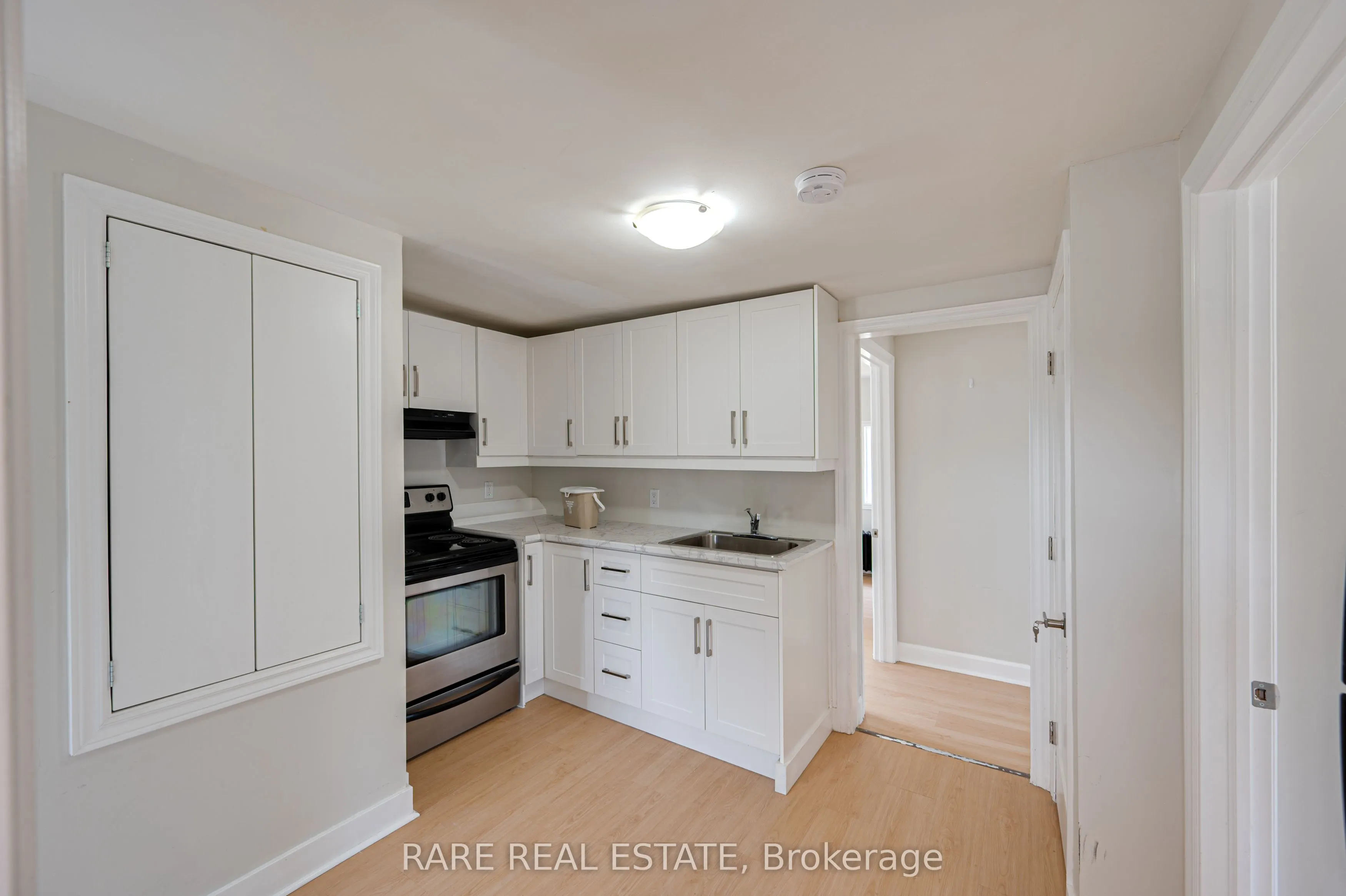 210 Albert Street, #2