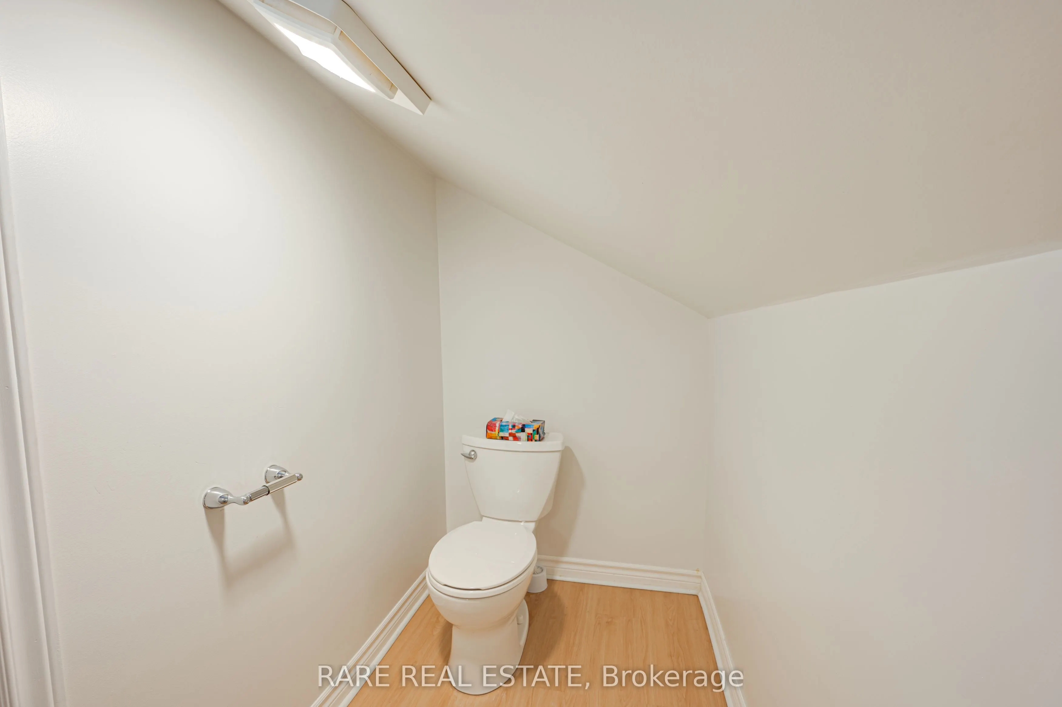 210 Albert Street, #2