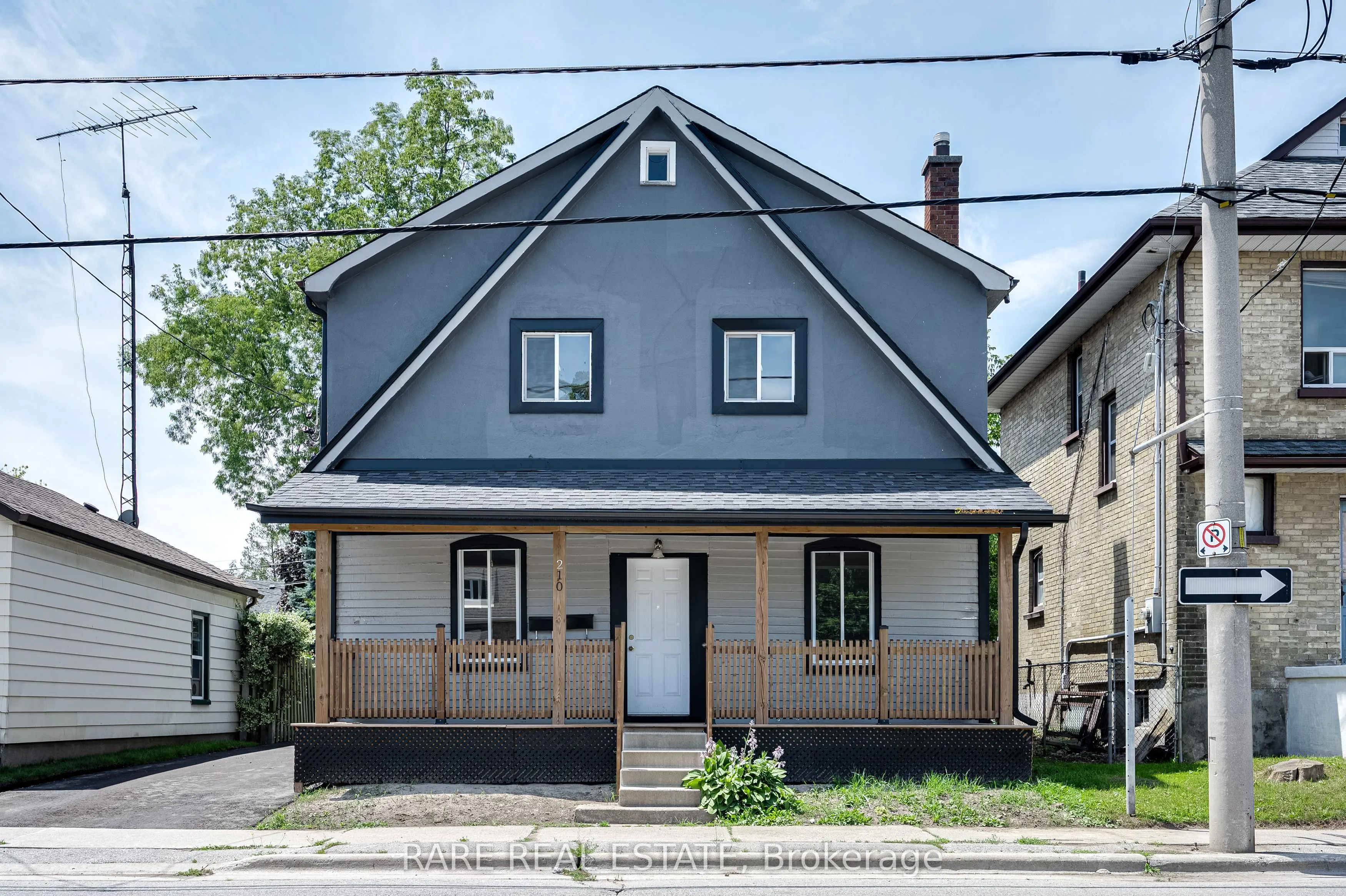 210 Albert Street, #2