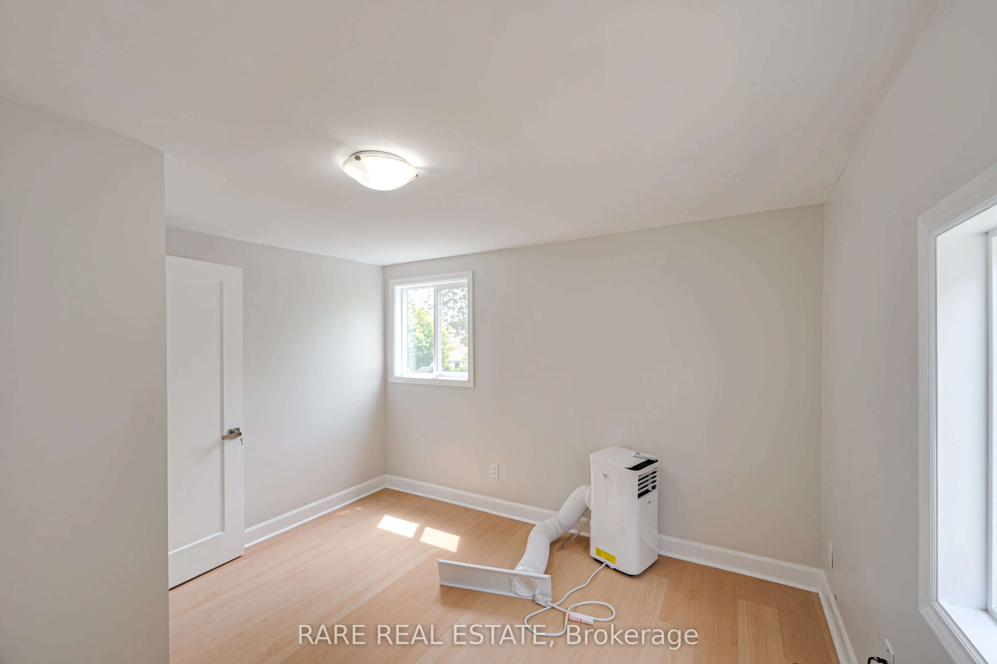 210 Albert Street, #2
